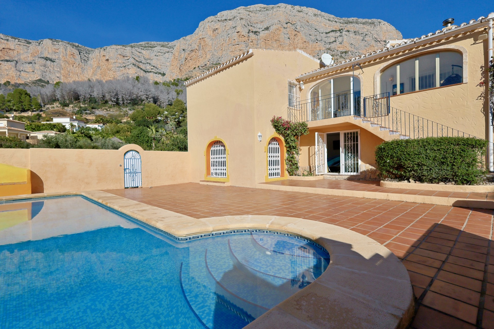 Resale - Villa -
Jávea / Xàbia - Montgó - Ermita