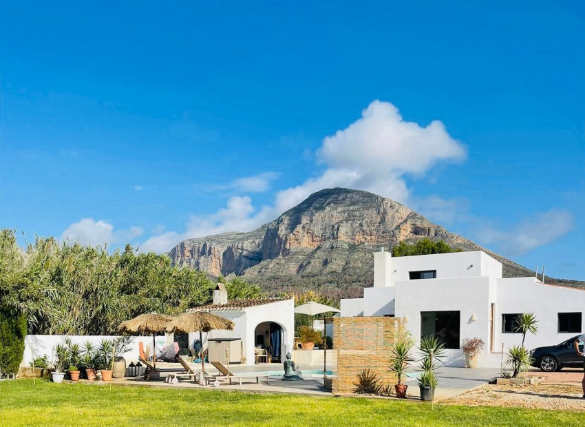 Resale - Villa -
Jávea / Xàbia - Partida Tosal - Zona dels Castellans