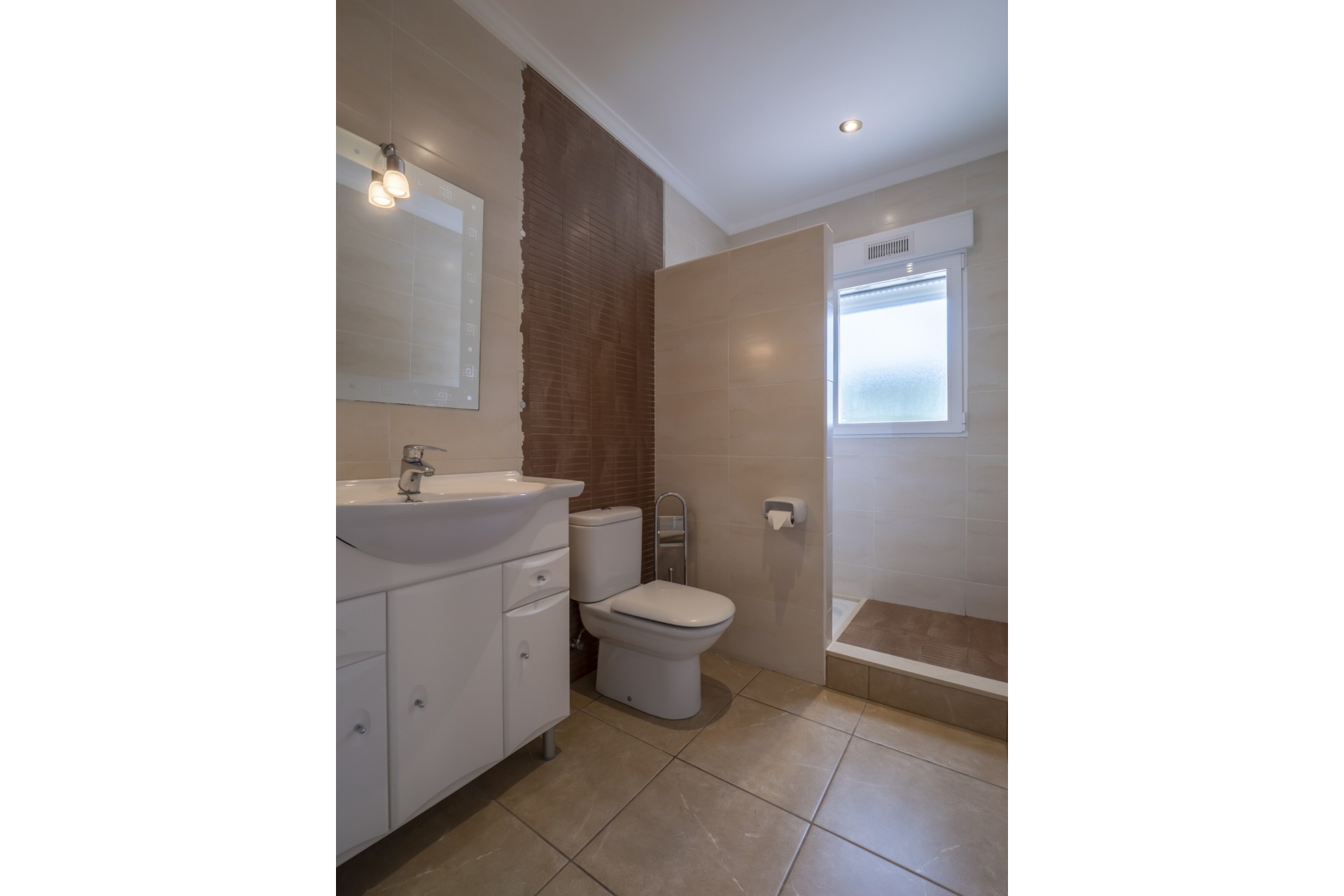 Resale - Villa -
Jávea / Xàbia - Partides comunes - Adsubia