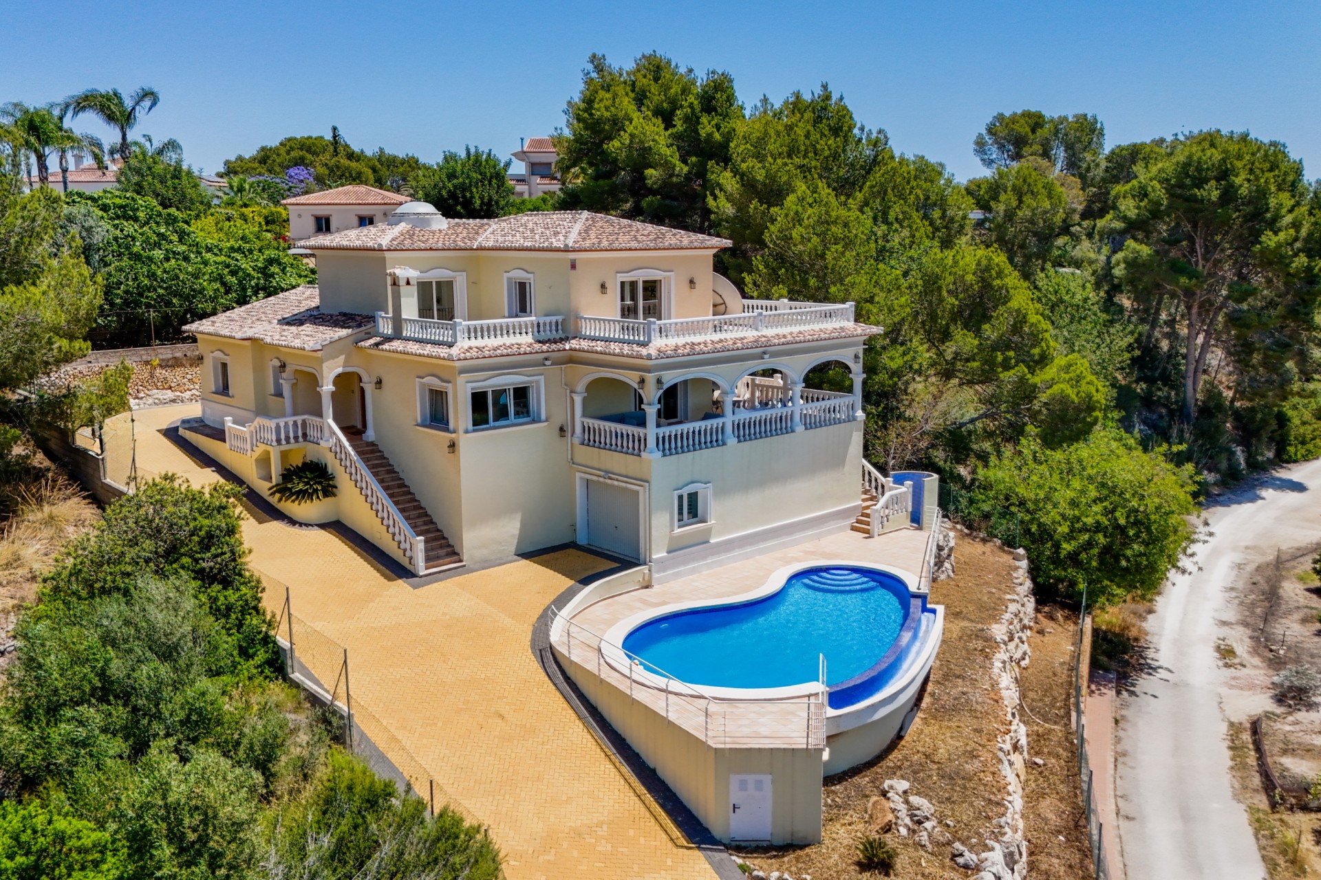 Resale - Villa -
Jávea / Xàbia - Partides comunes - Adsubia