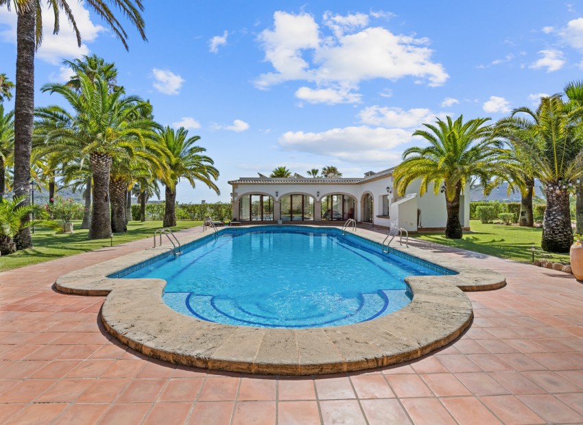 Resale - Villa -
Jávea / Xàbia - Partides comunes - Adsubia