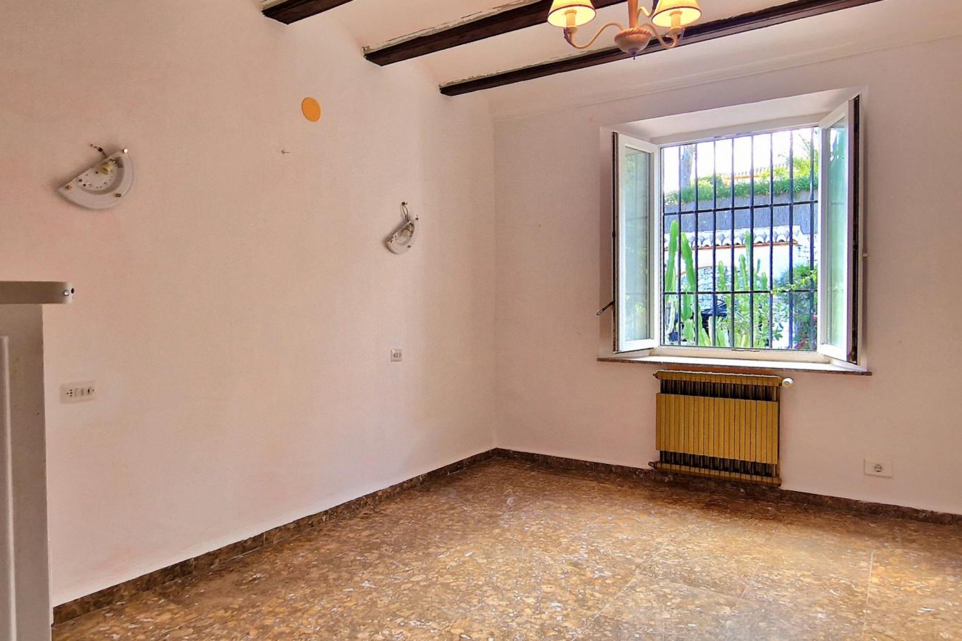 Resale - Villa -
Jávea / Xàbia - Partides comunes - Adsubia