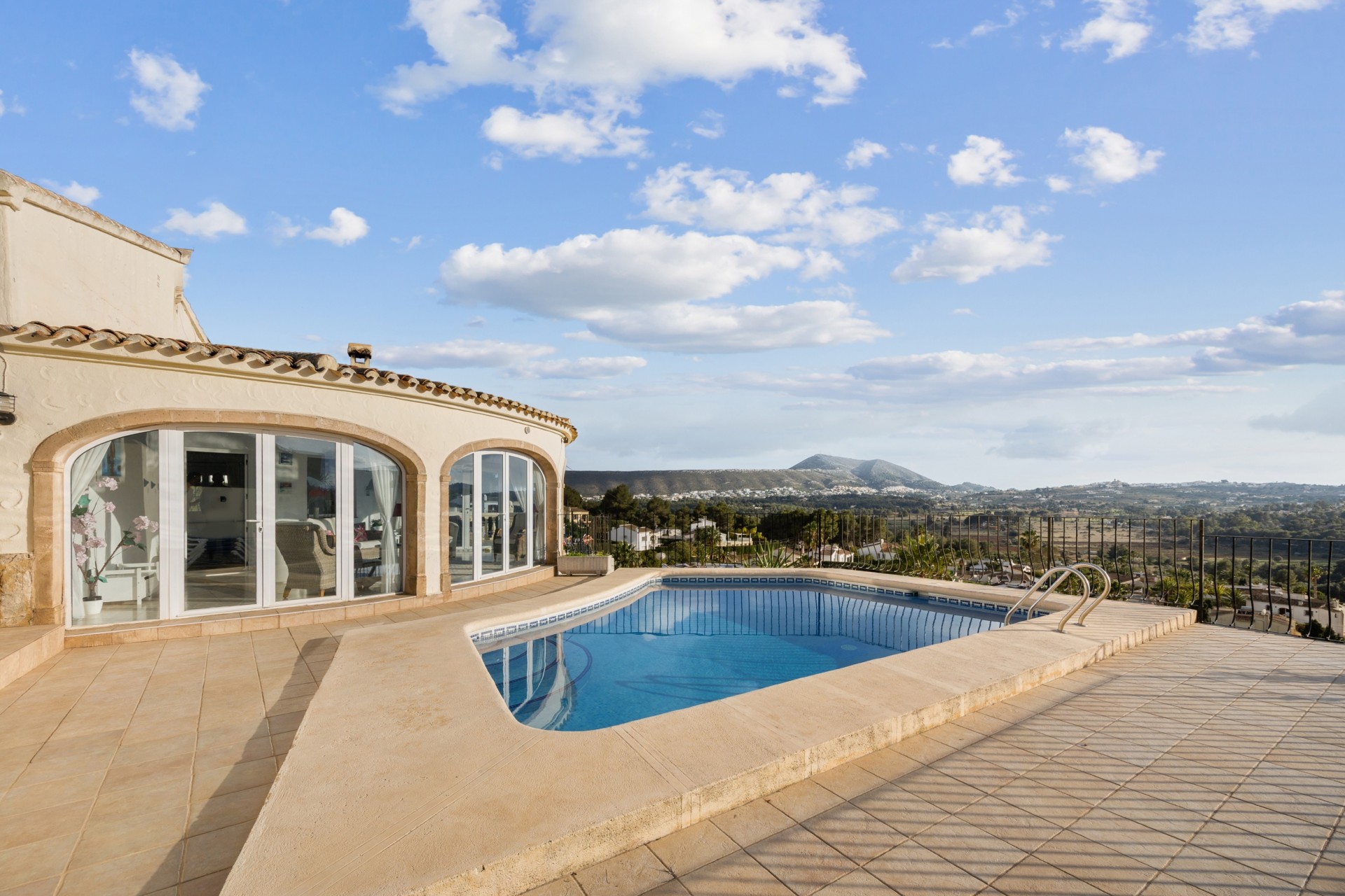 Resale - Villa -
Jávea / Xàbia - Partides comunes - Adsubia