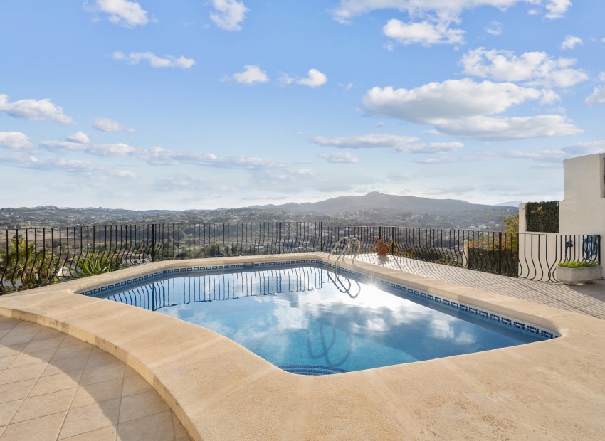 Resale - Villa -
Jávea / Xàbia - Partides comunes - Adsubia