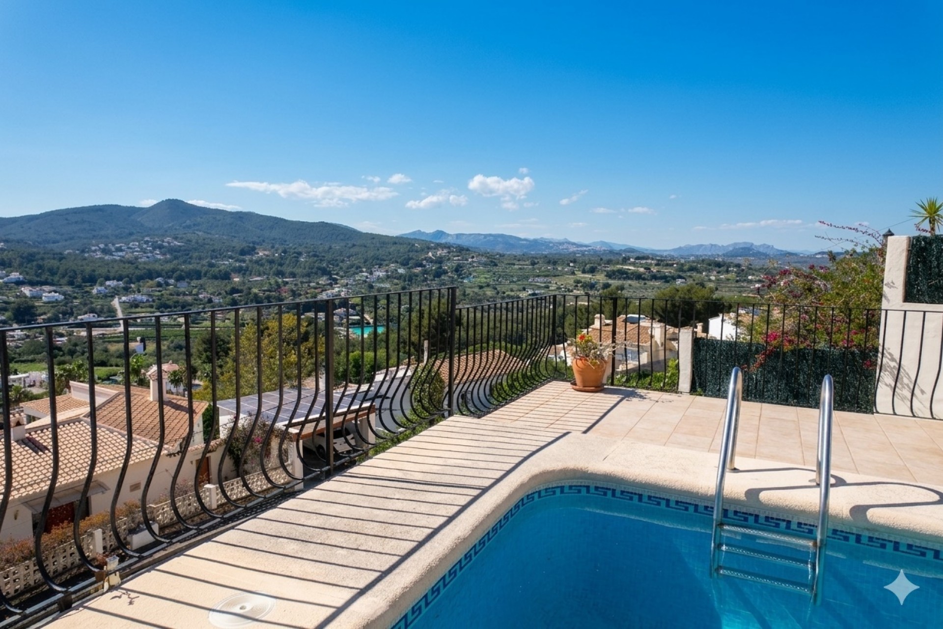 Resale - Villa -
Jávea / Xàbia - Partides comunes - Adsubia