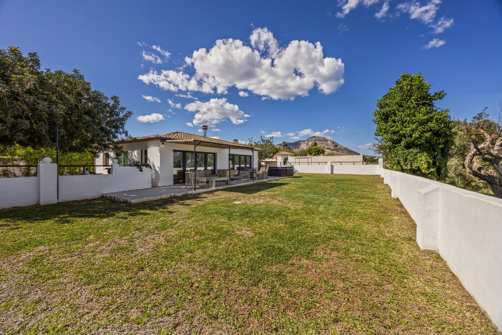 Resale - Villa -
Jávea / Xàbia - Partides comunes - Adsubia