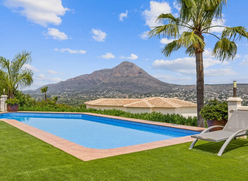 Resale - Villa -
Jávea / Xàbia - Partides comunes - Adsubia