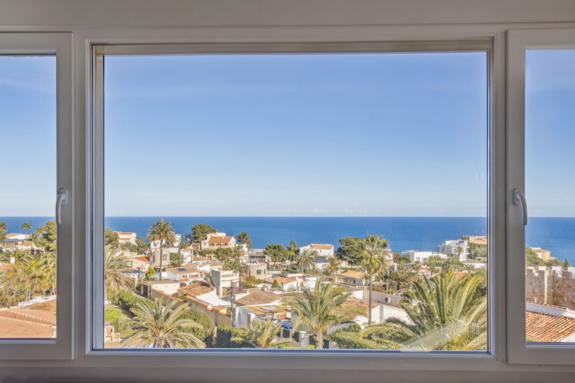 Resale - Villa -
Jávea / Xàbia - Portichol - Balcón al Mar