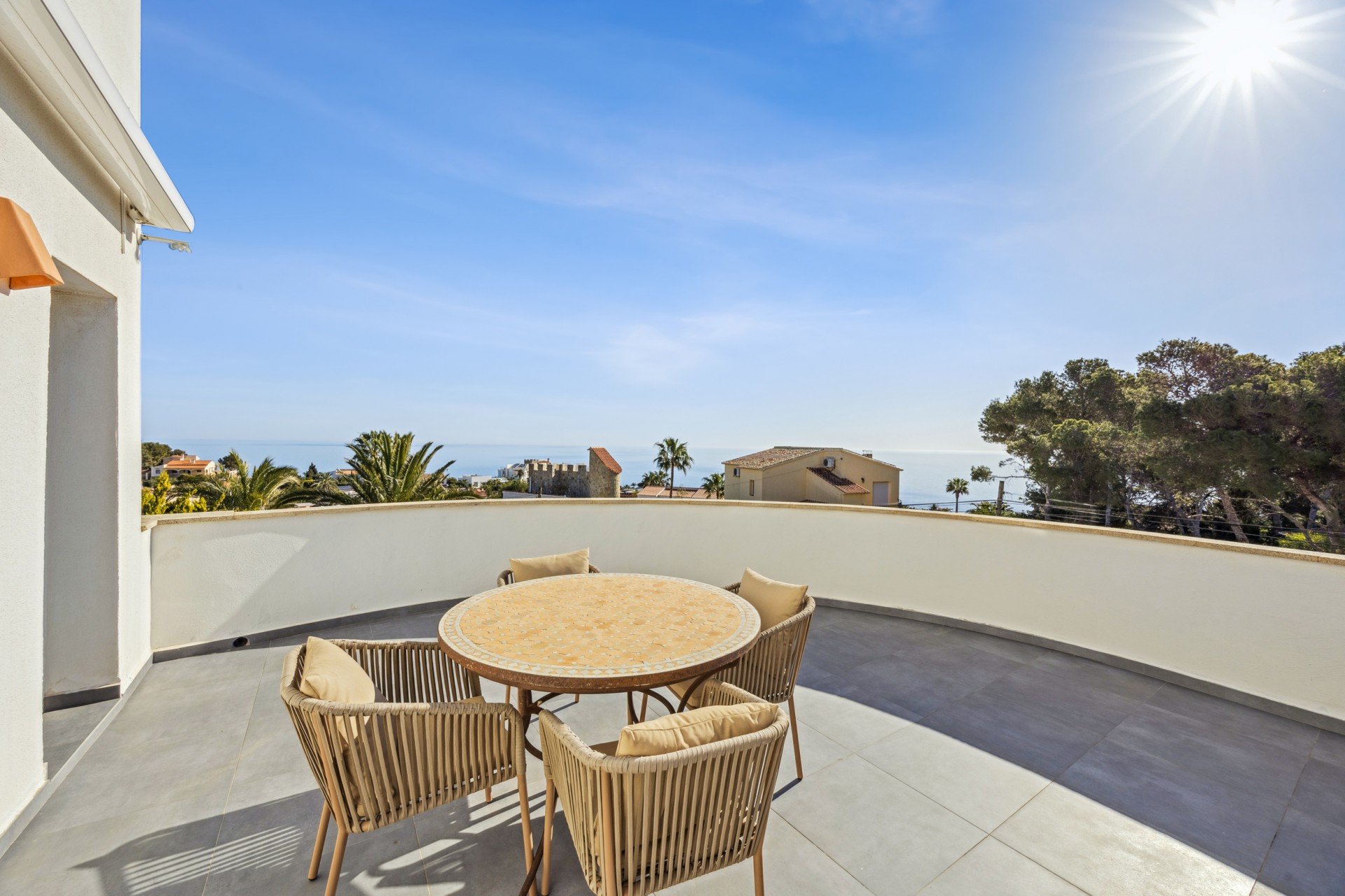 Resale - Villa -
Jávea / Xàbia - Portichol - Balcón al Mar