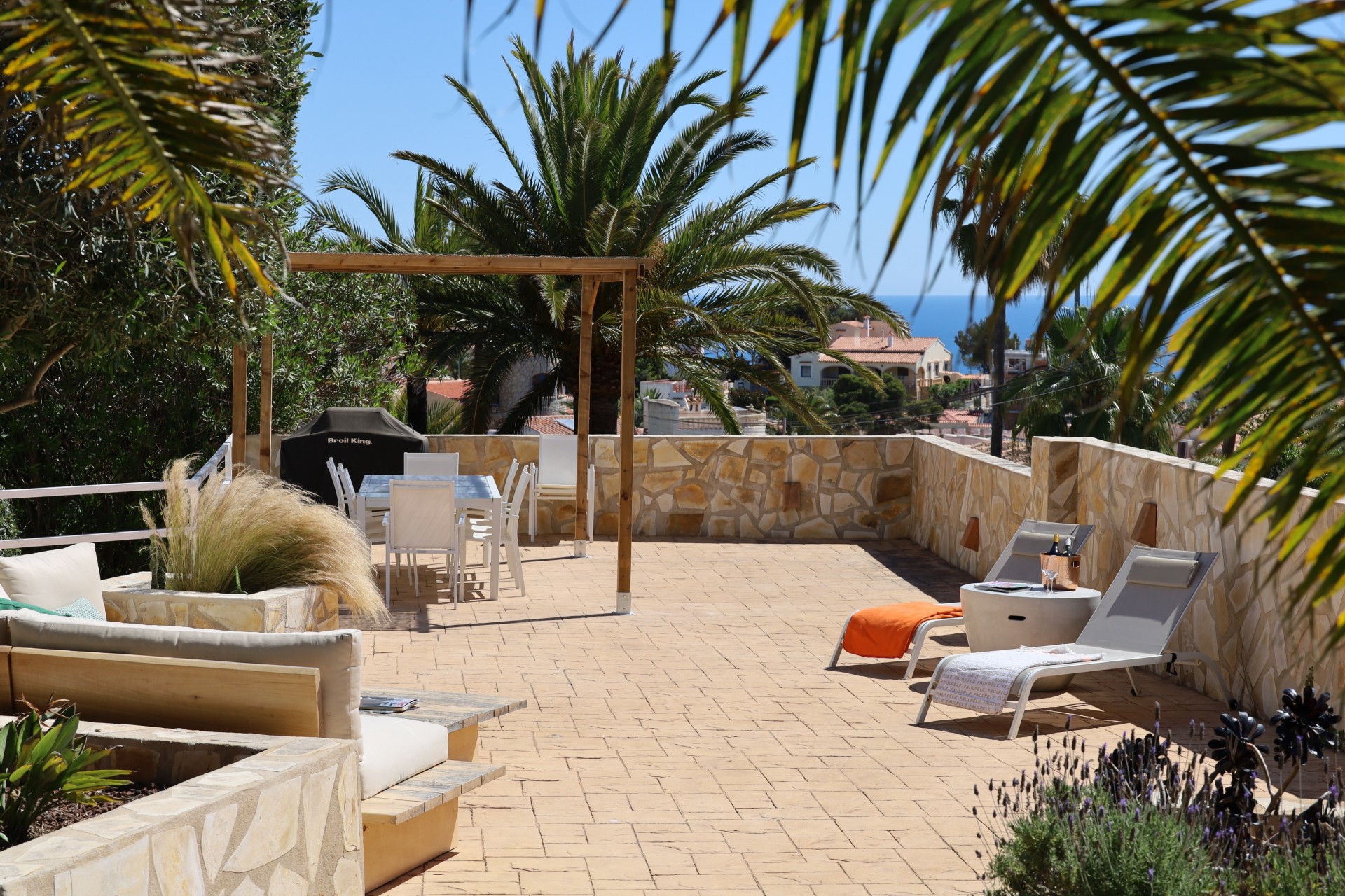 Resale - Villa -
Jávea / Xàbia - Portichol - Balcón al Mar