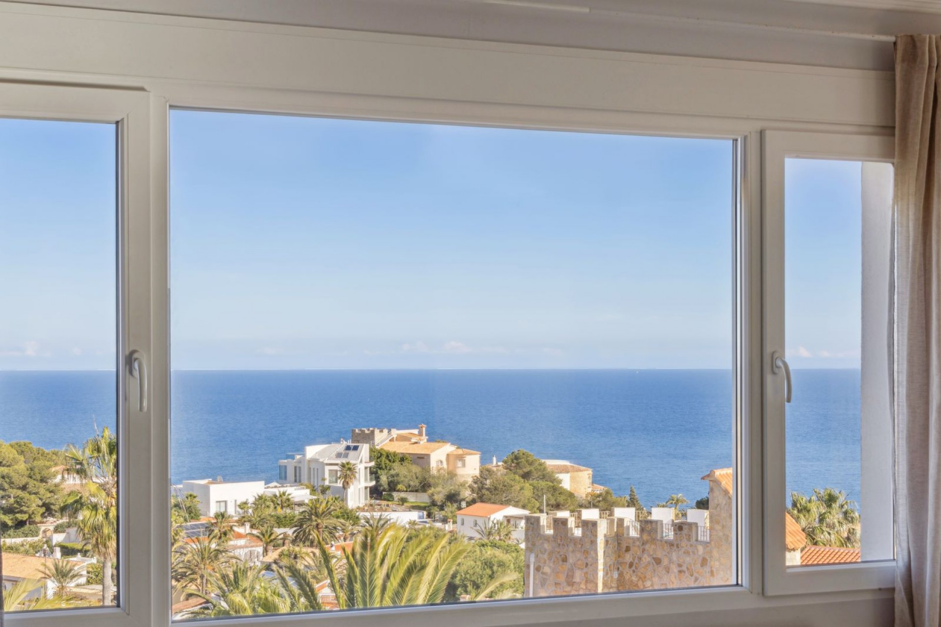 Resale - Villa -
Jávea / Xàbia - Portichol - Balcón al Mar