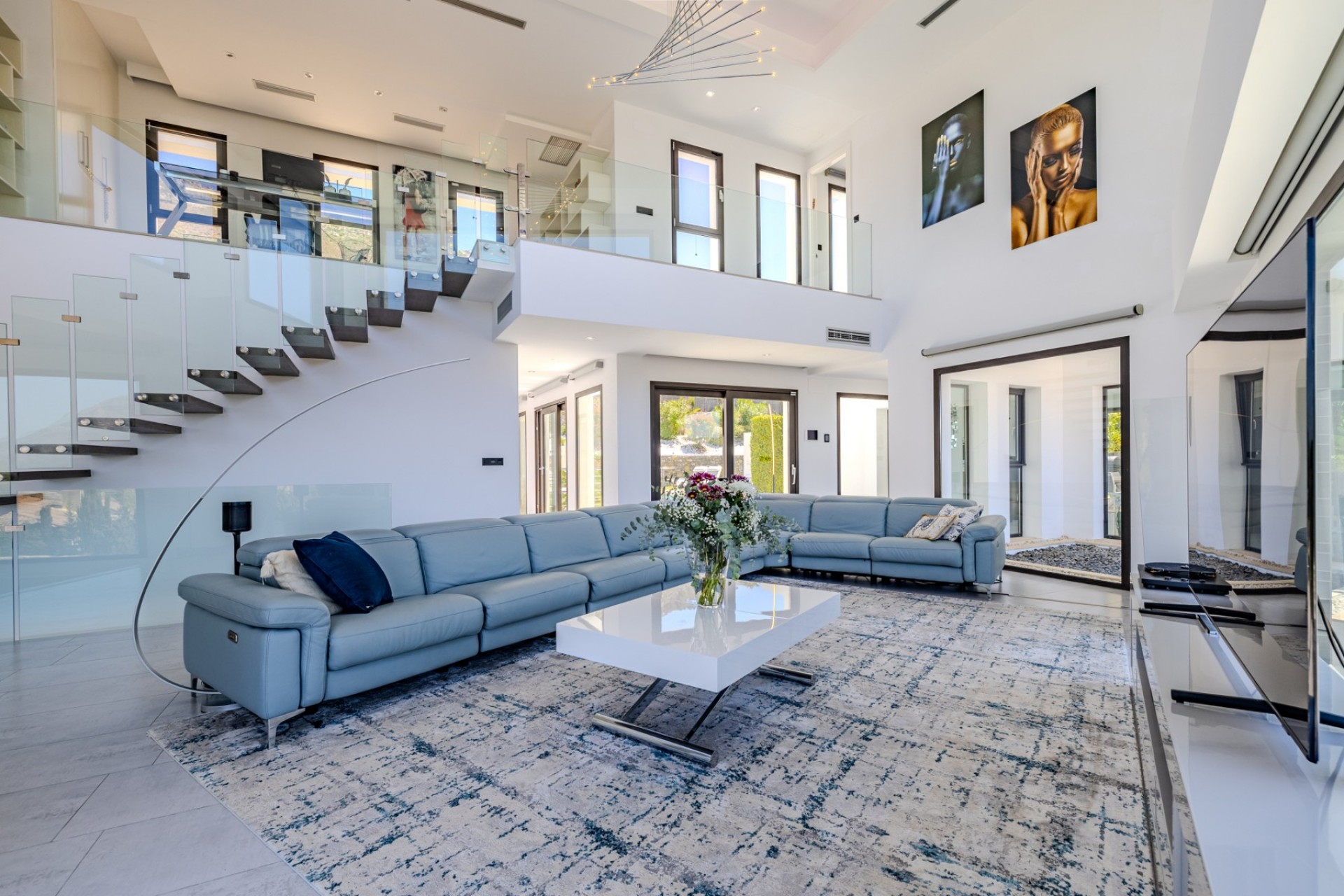 Resale - Villa -
Jávea