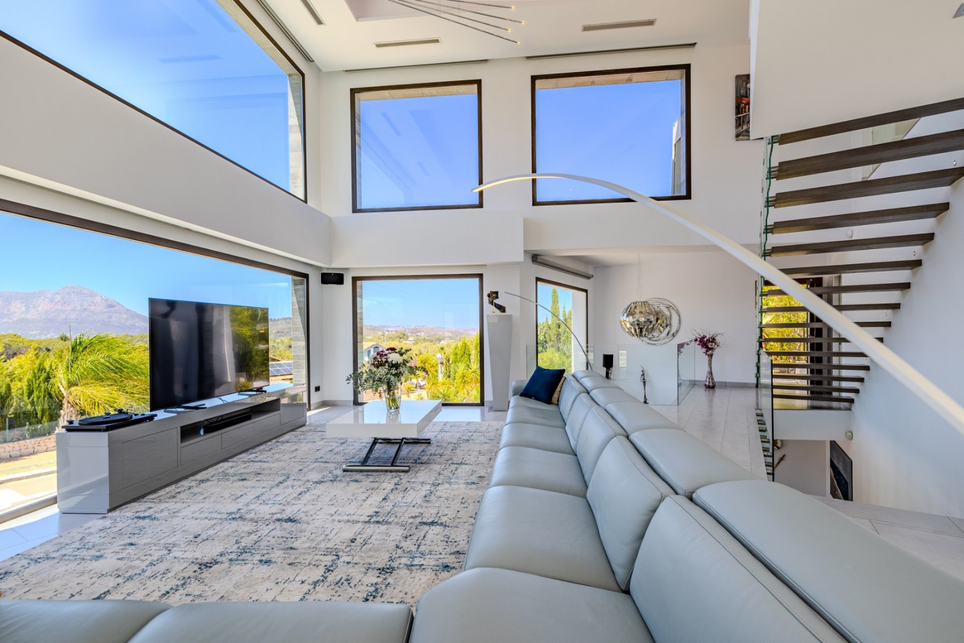 Resale - Villa -
Jávea