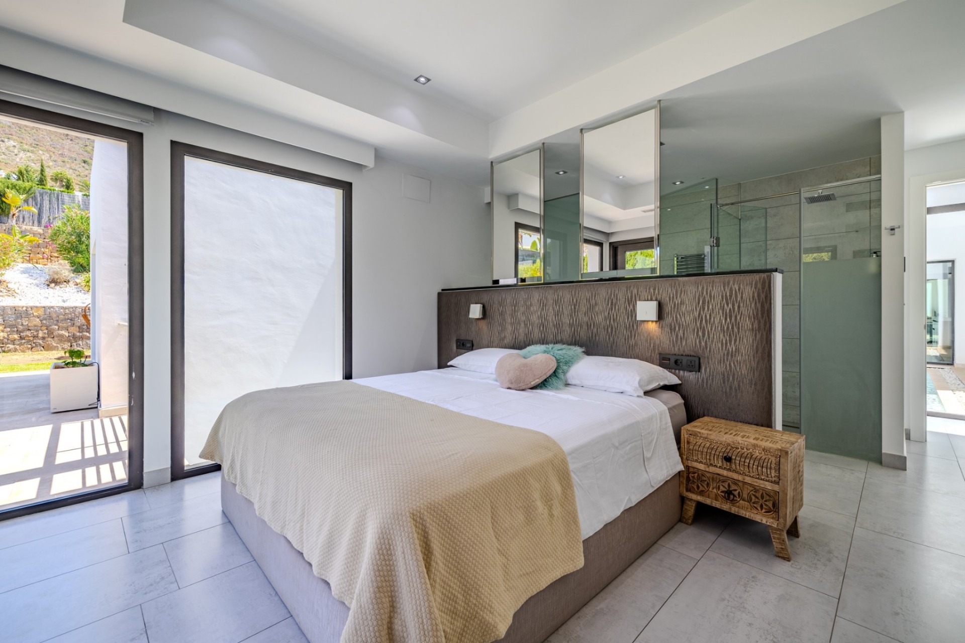 Resale - Villa -
Jávea