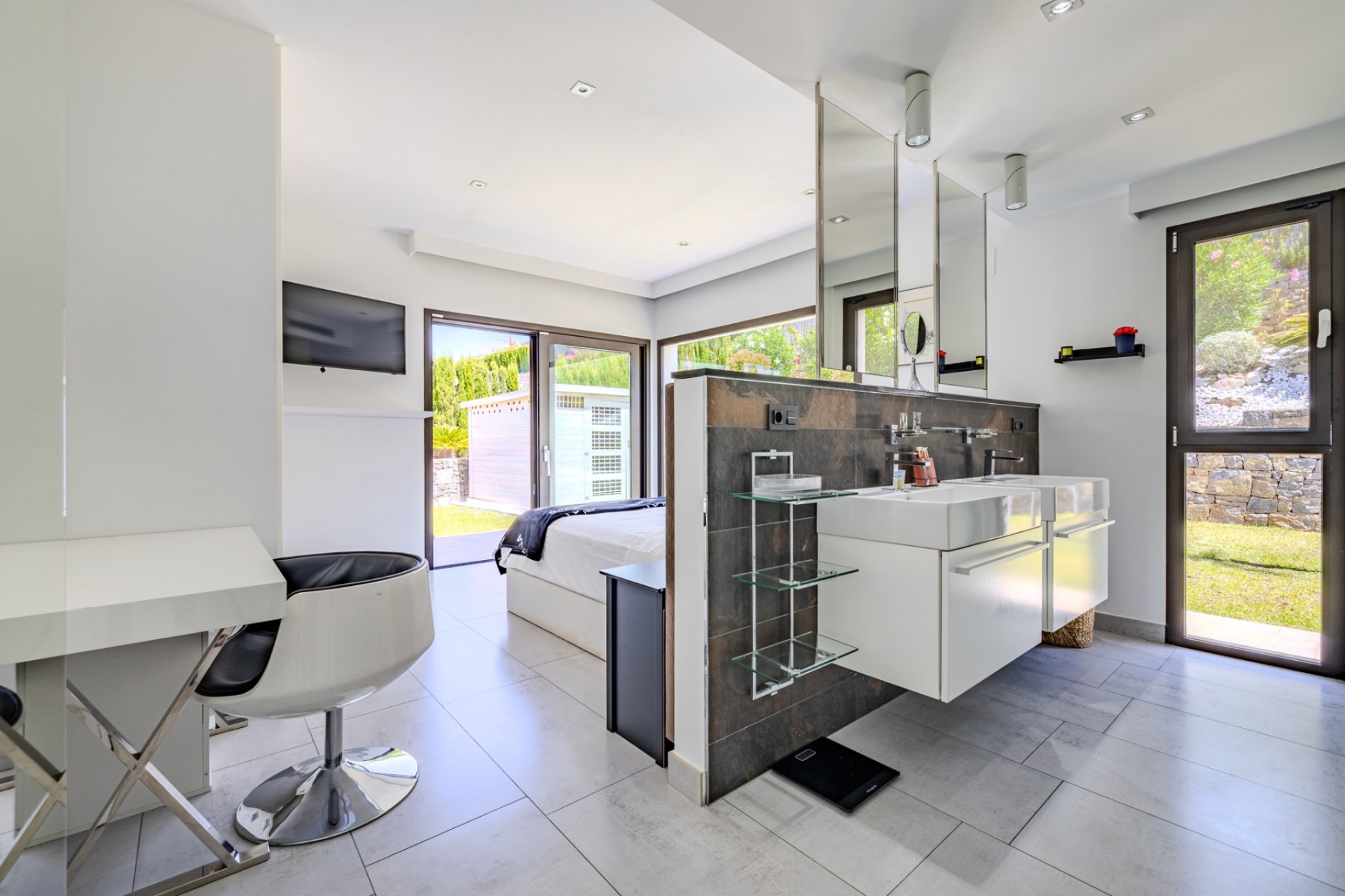 Resale - Villa -
Jávea