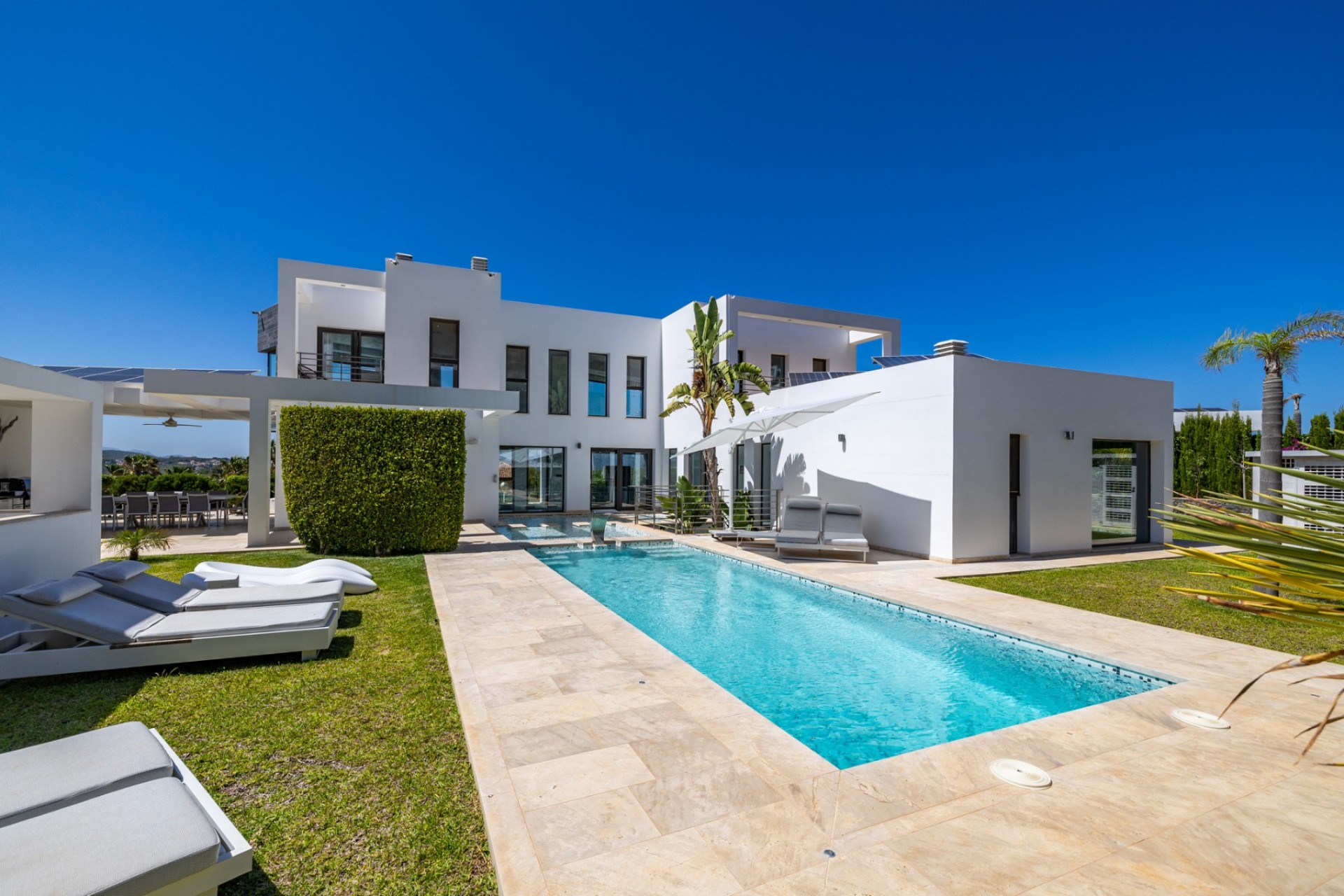 Resale - Villa -
Jávea