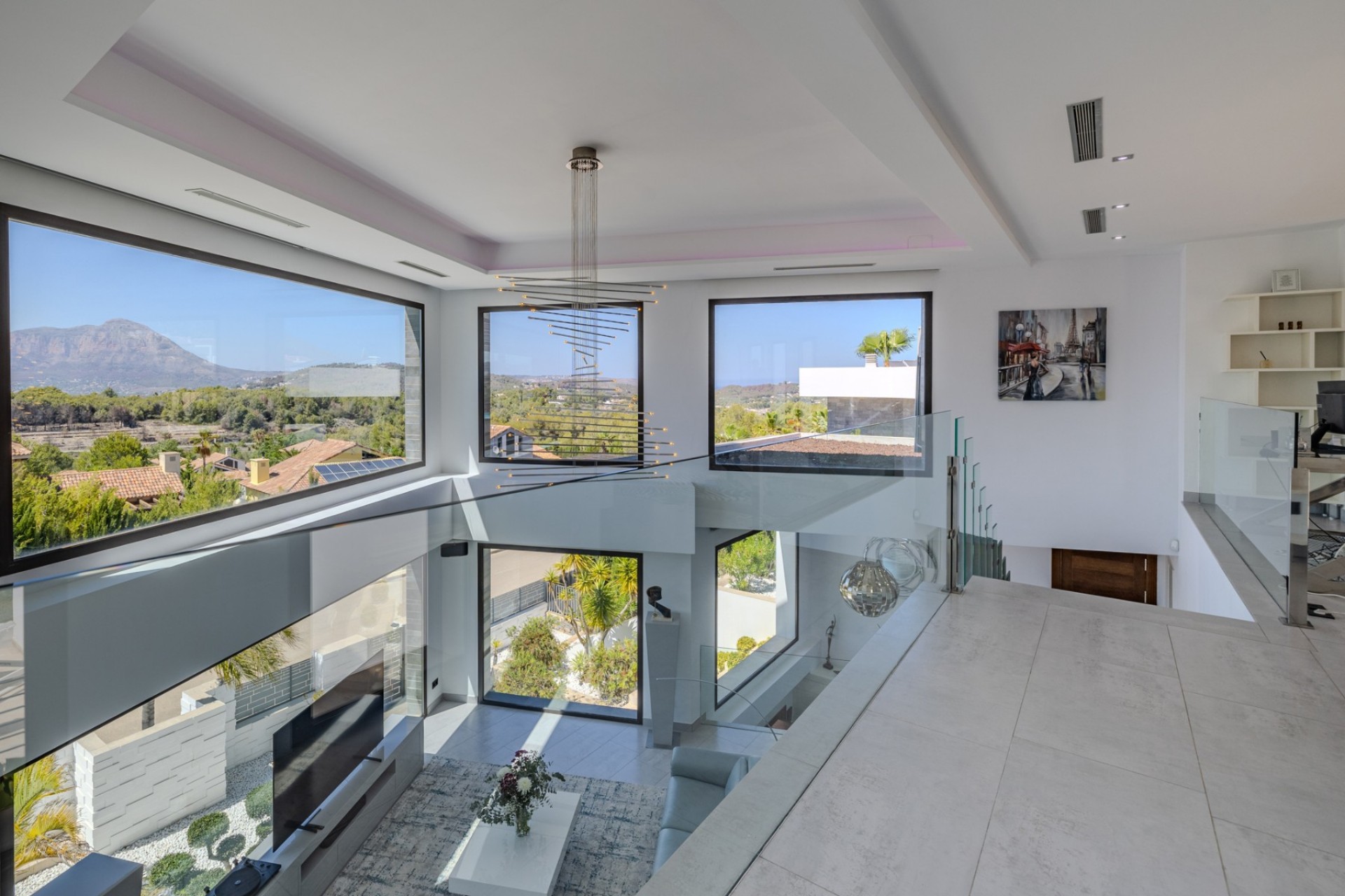Resale - Villa -
Jávea