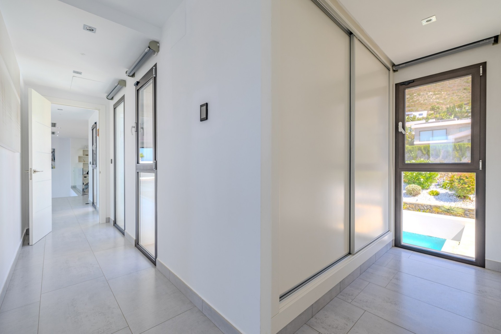 Resale - Villa -
Jávea