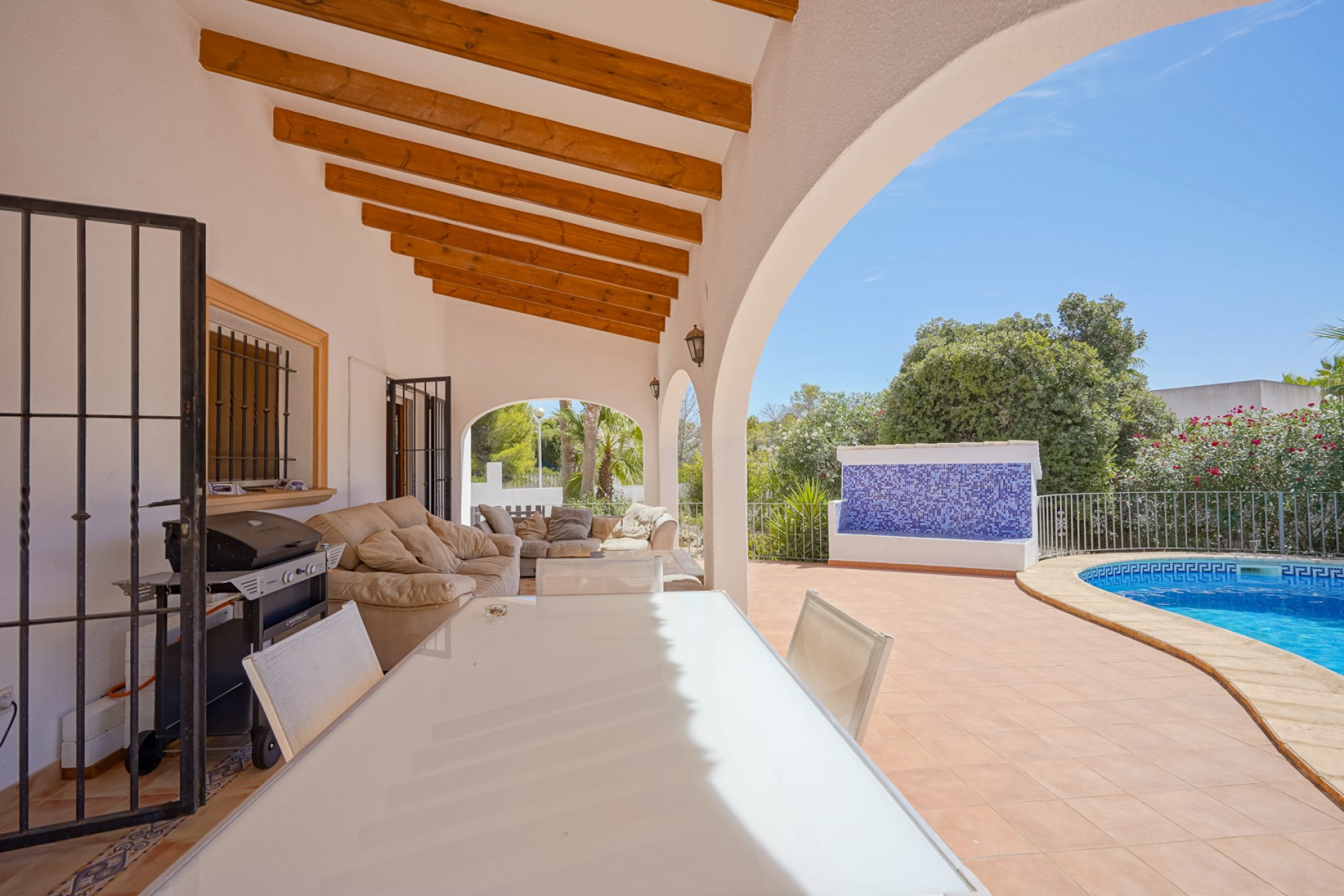 Resale - Villa -
Jávea