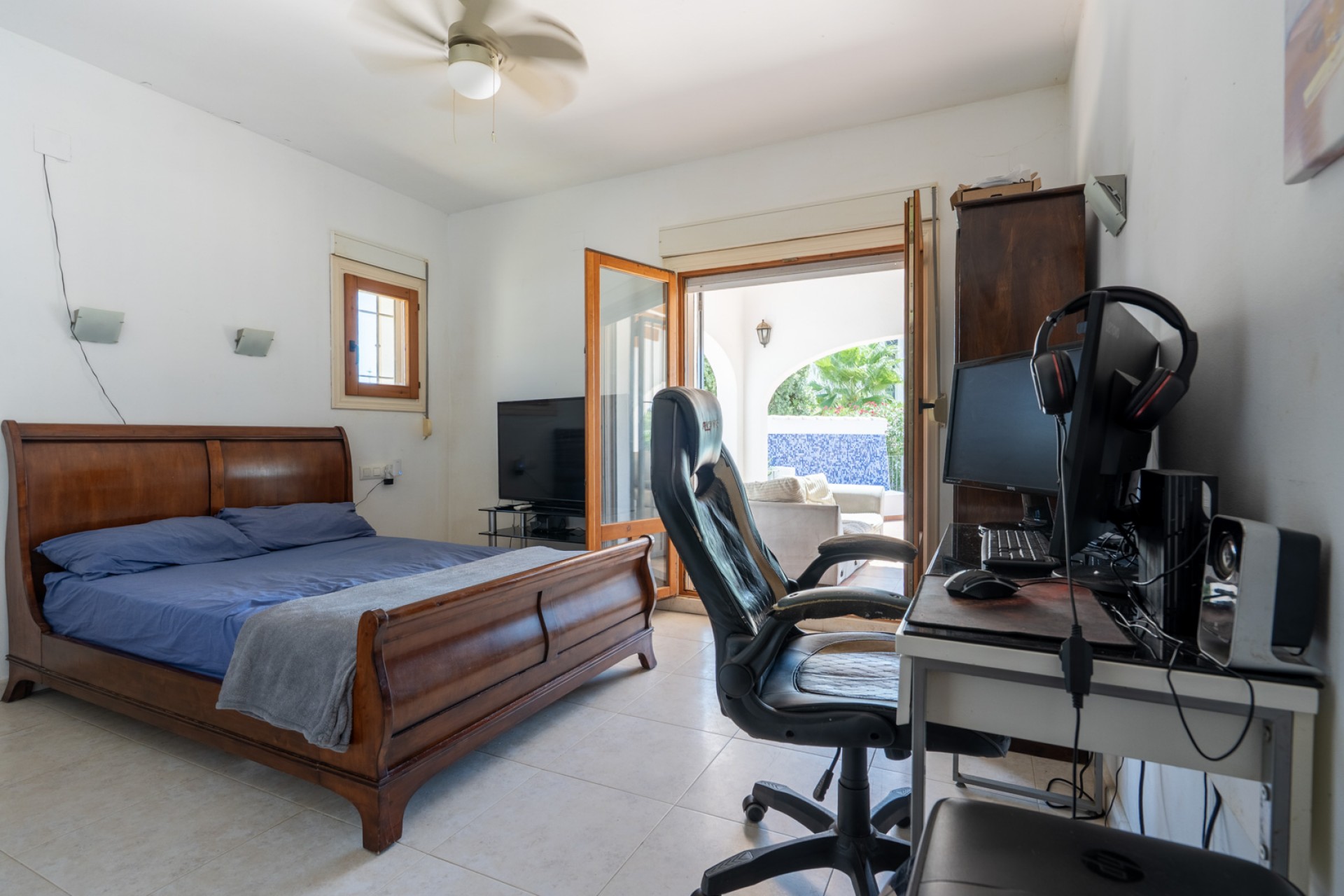 Resale - Villa -
Jávea