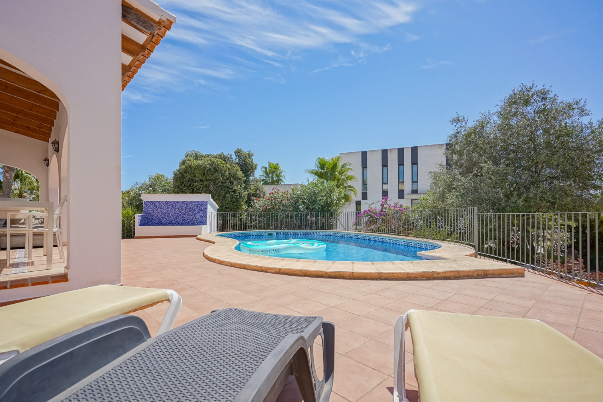 Resale - Villa -
Jávea