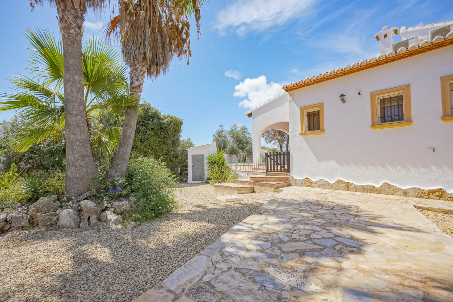 Resale - Villa -
Jávea