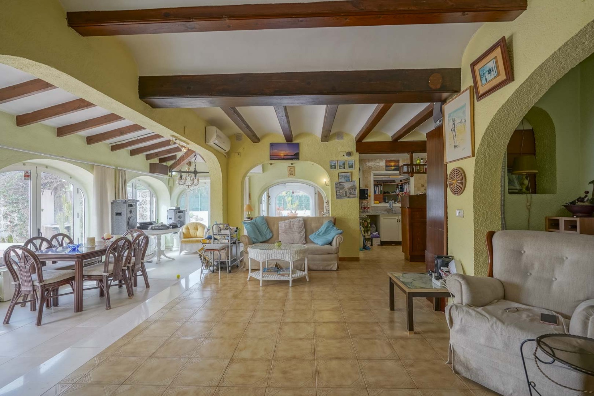 Resale - Villa -
Jávea