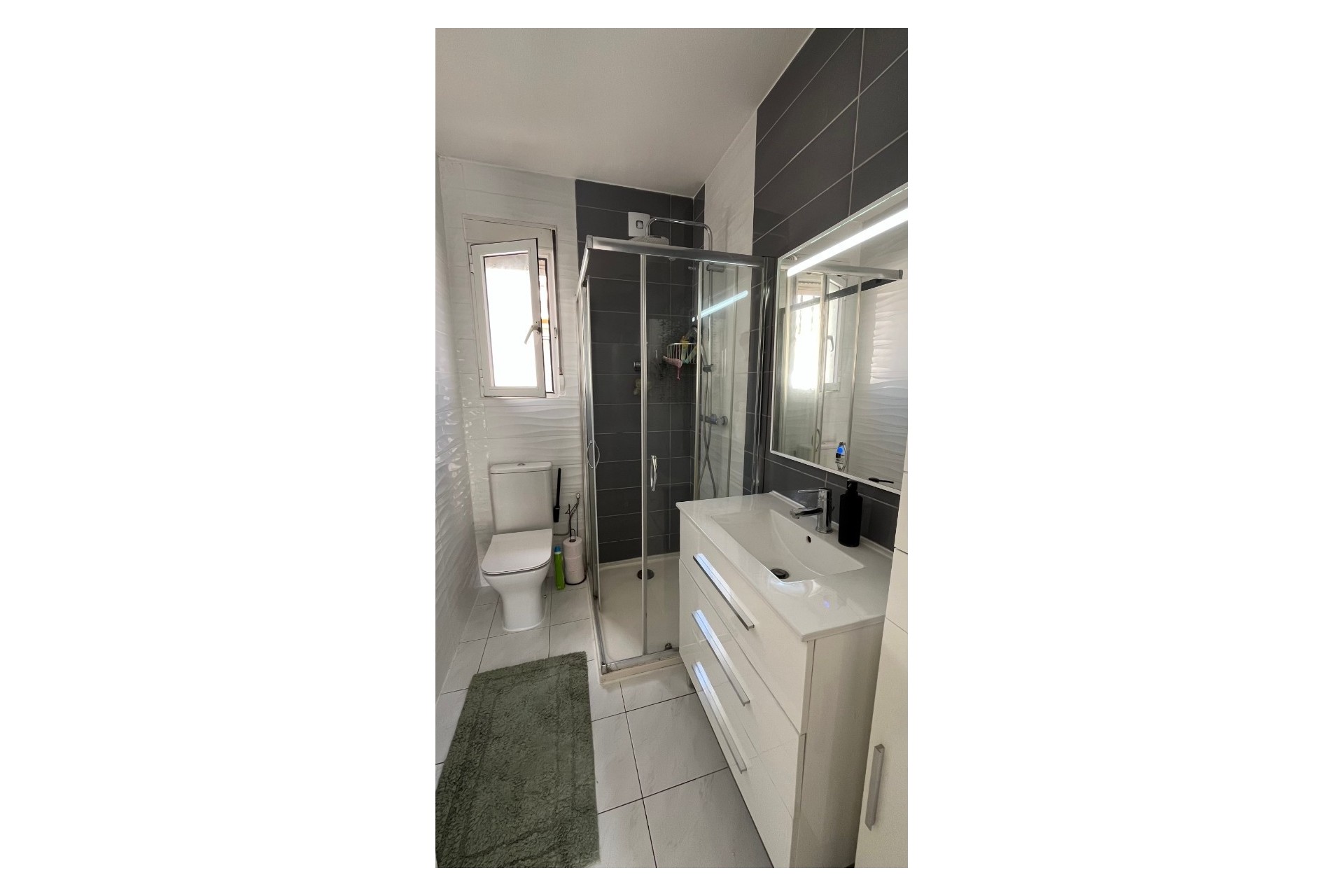 Resale - Villa -
L'Alfàs del Pi - Escandinavia - Cautivador