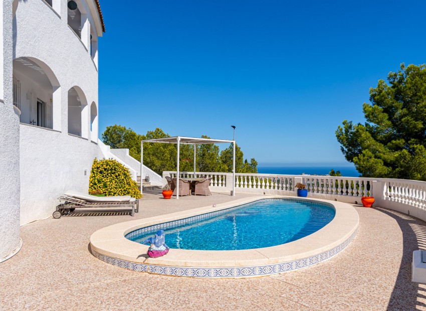 Resale - Villa -
L'Alfàs del Pi - Escandinavia - Cautivador