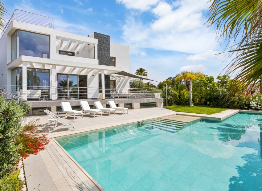 Resale - Villa -
La Nucía - Coloma