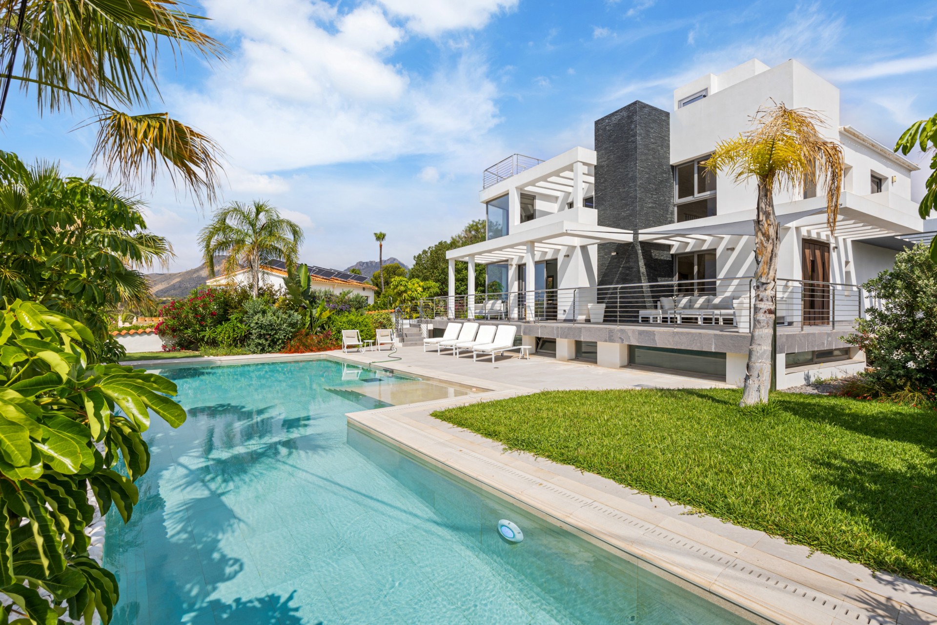 Resale - Villa -
La Nucía - Coloma