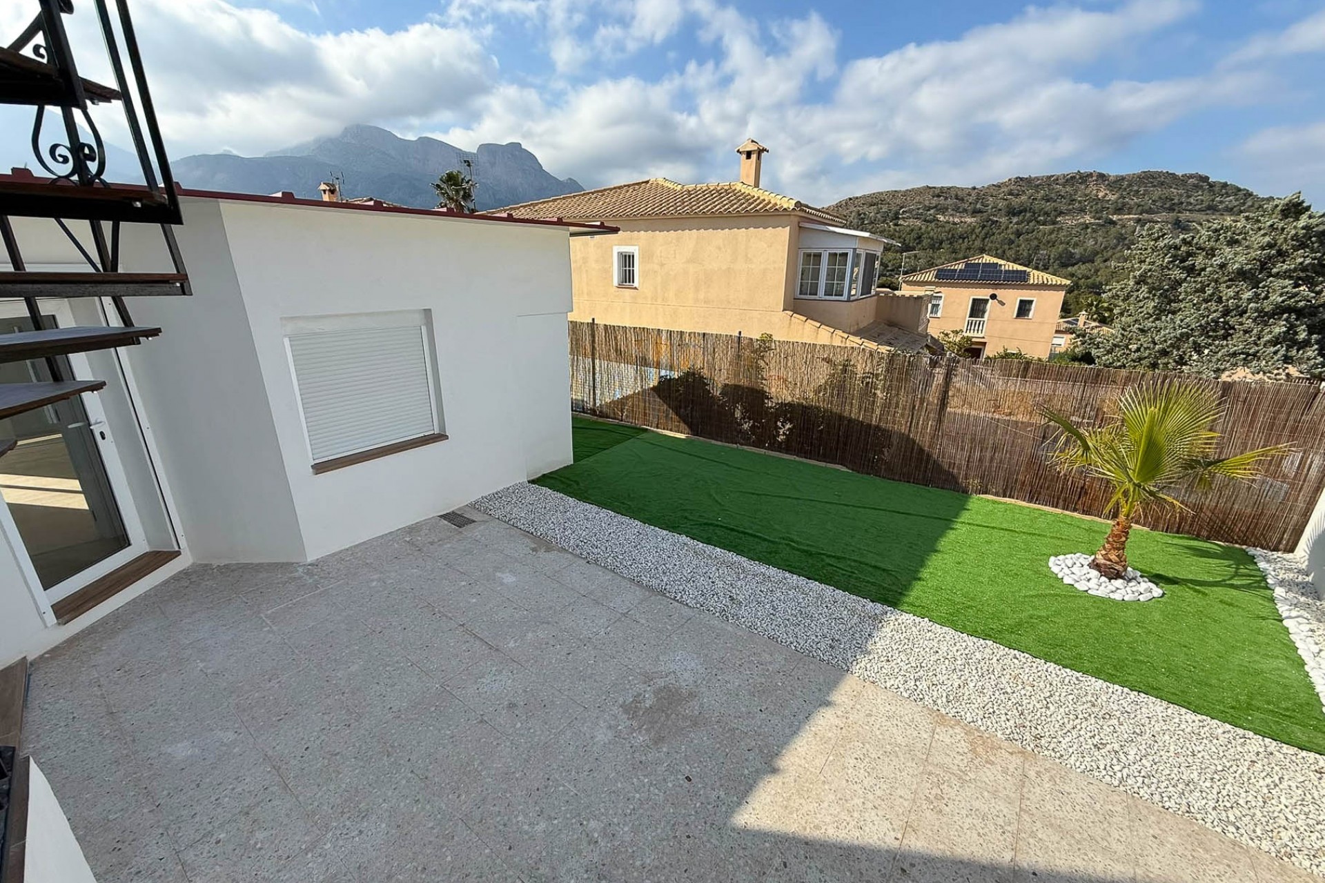 Resale - Villa -
La Nucía - Nucia Park