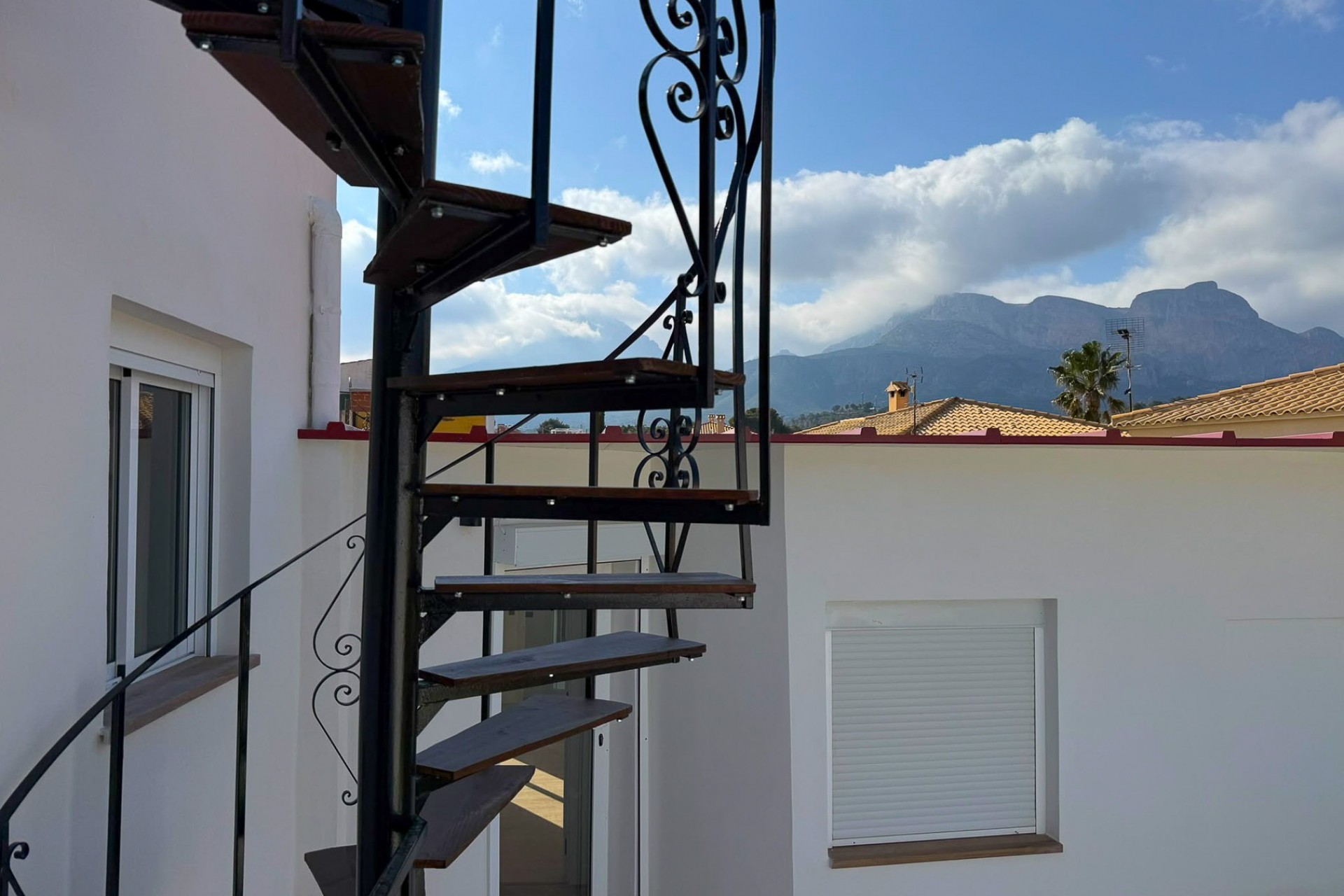Resale - Villa -
La Nucía - Nucia Park