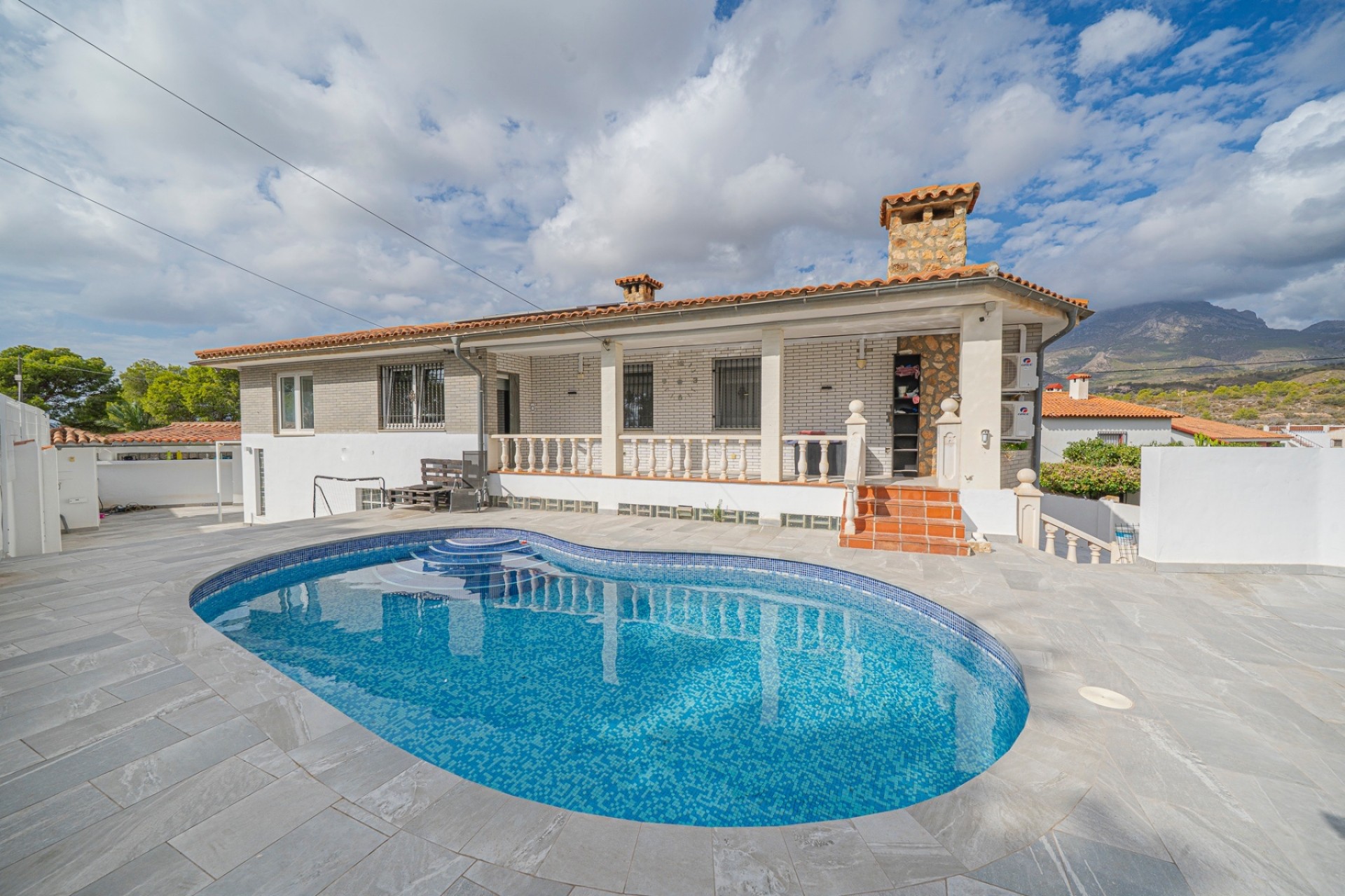 Resale - Villa -
La Nucía - Panorama