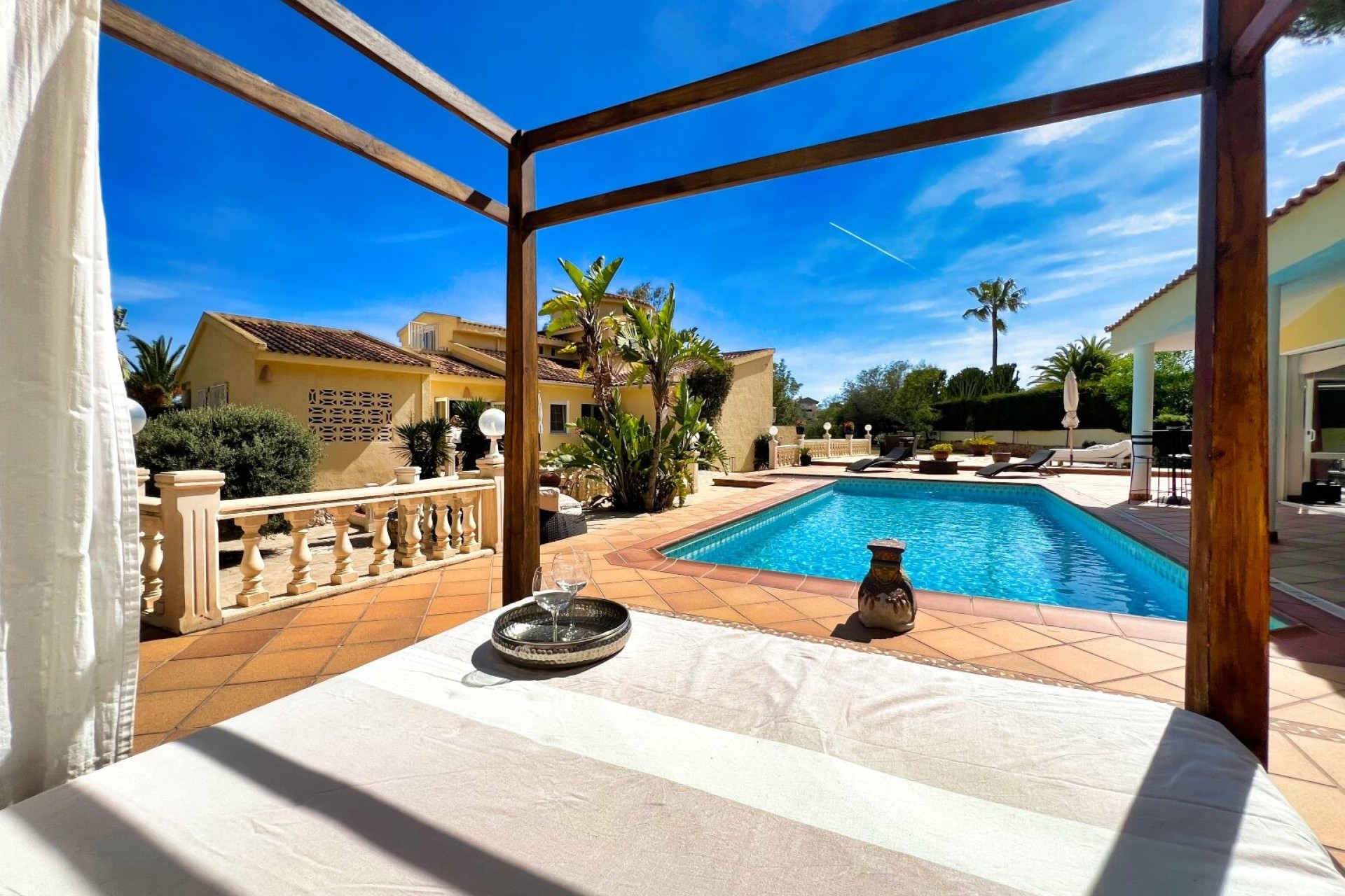 Resale - Villa -
La Nucía
