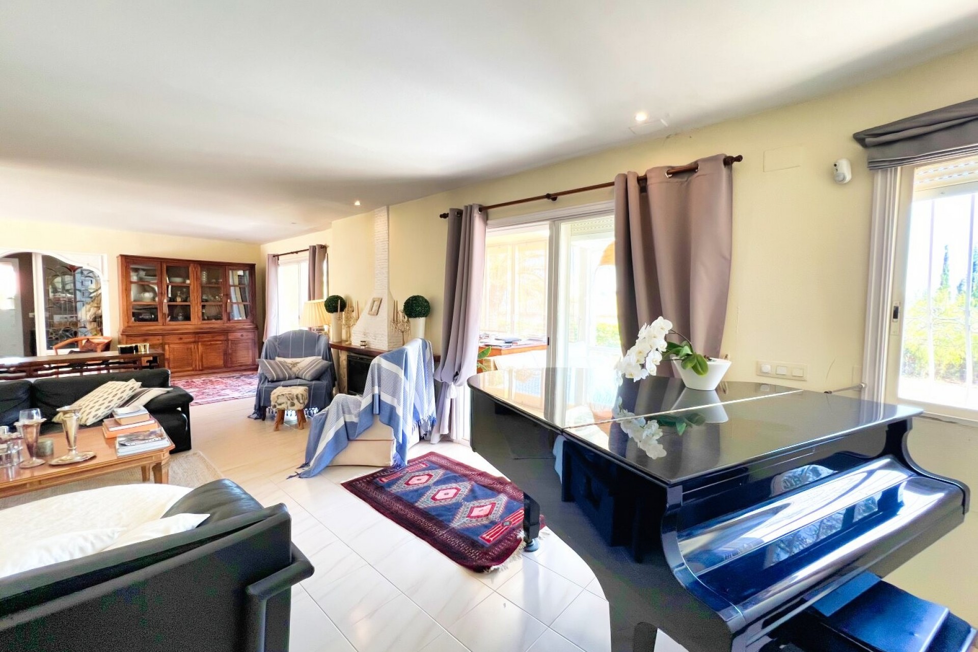 Resale - Villa -
La Nucía