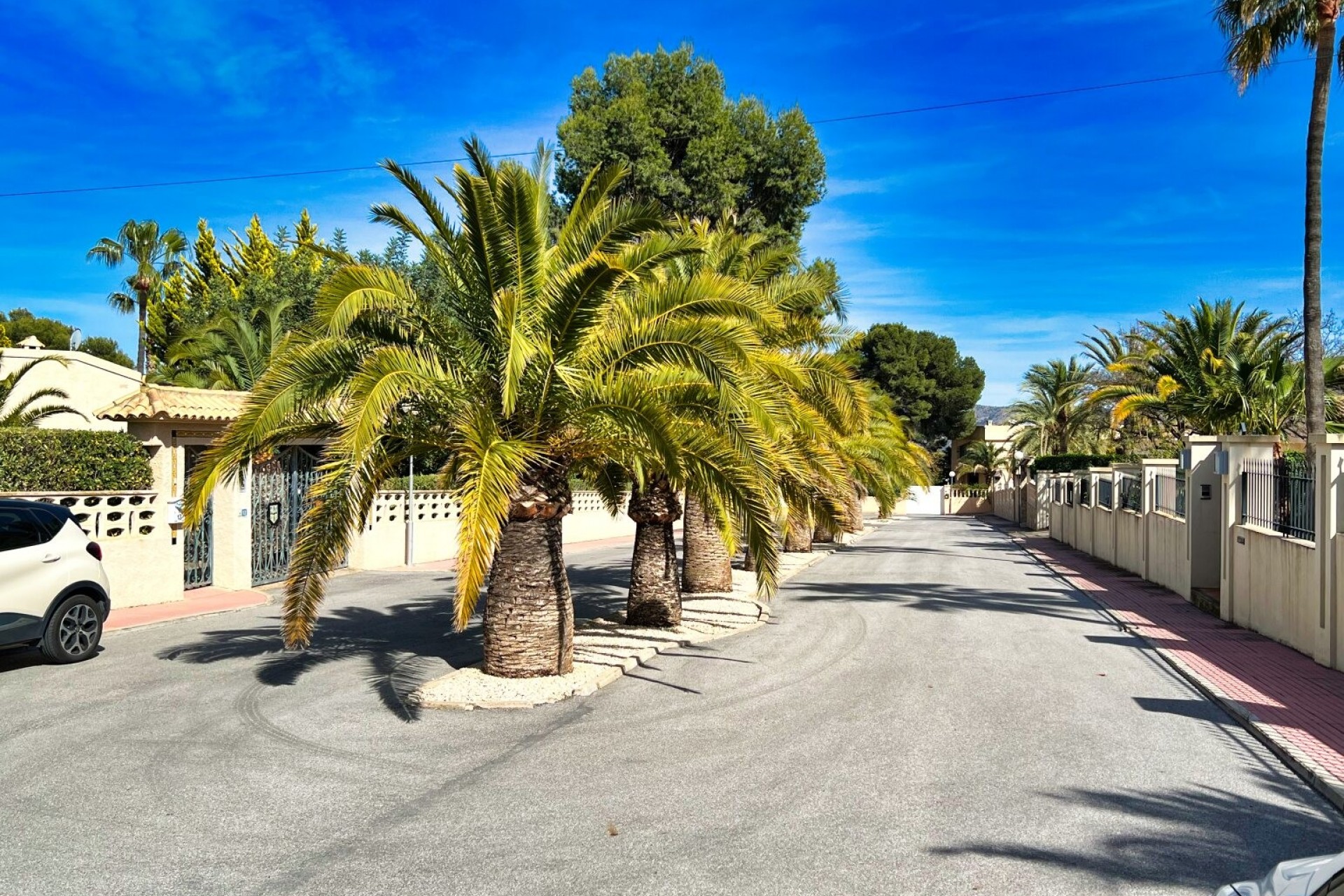 Resale - Villa -
La Nucía