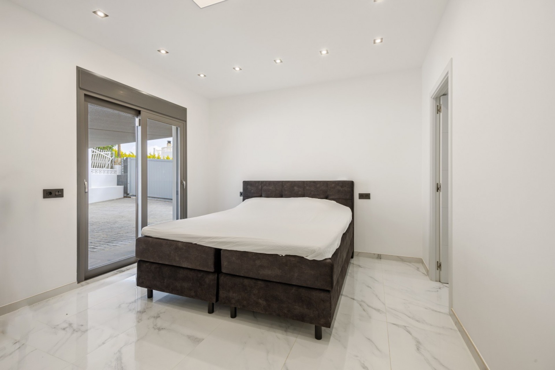 Resale - Villa -
La Nucía