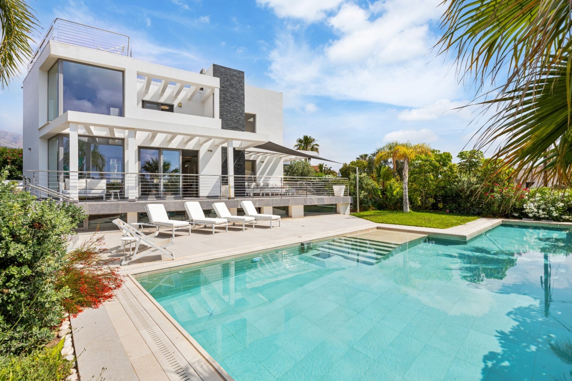 Resale - Villa -
La Nucía
