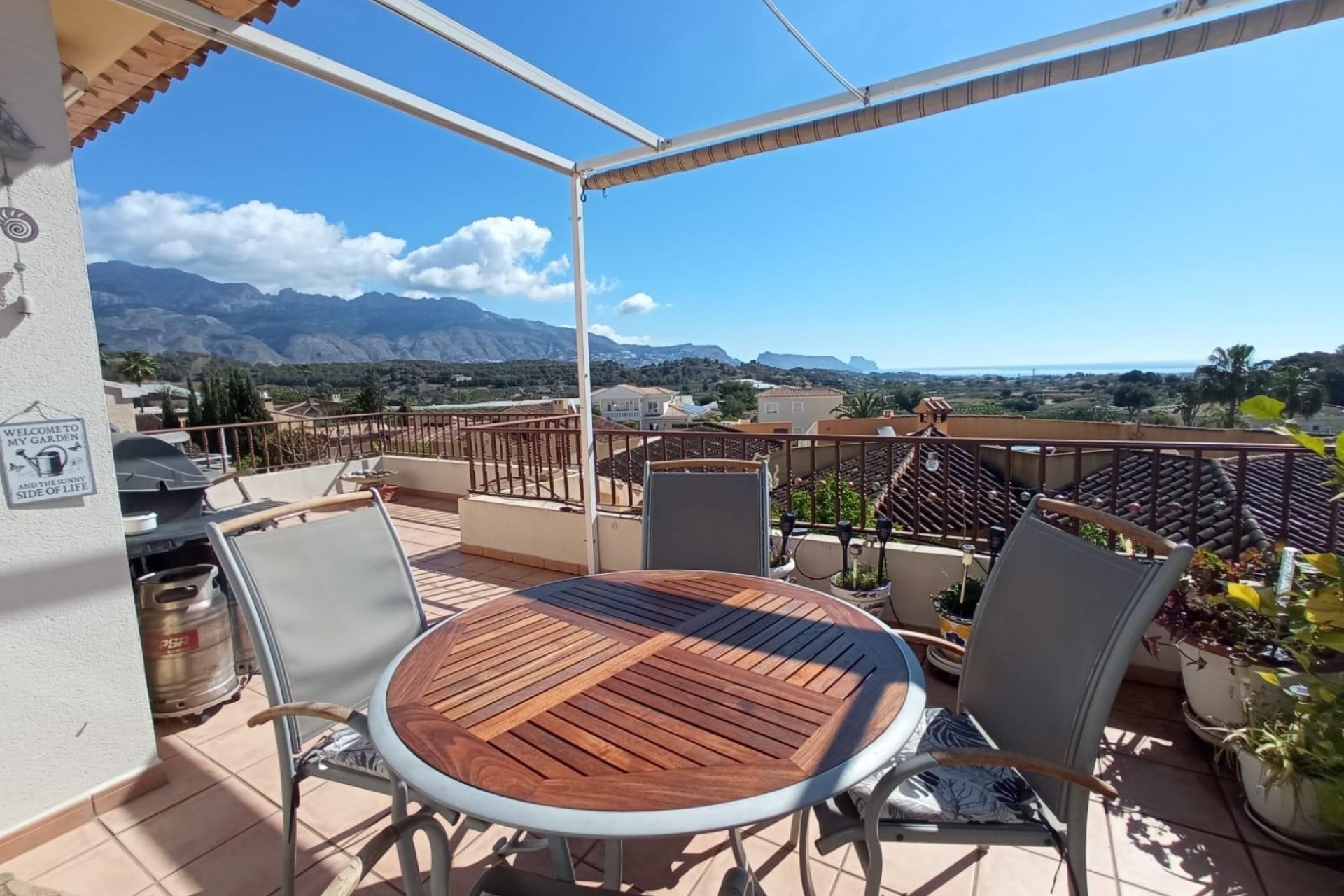 Resale - Villa -
La Nucía