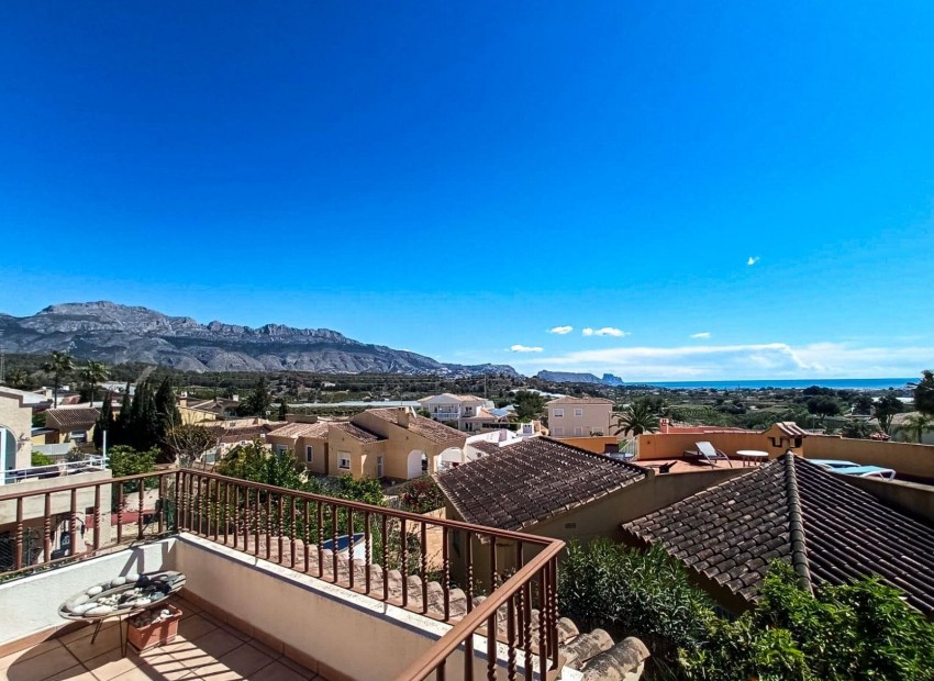 Resale - Villa -
La Nucía