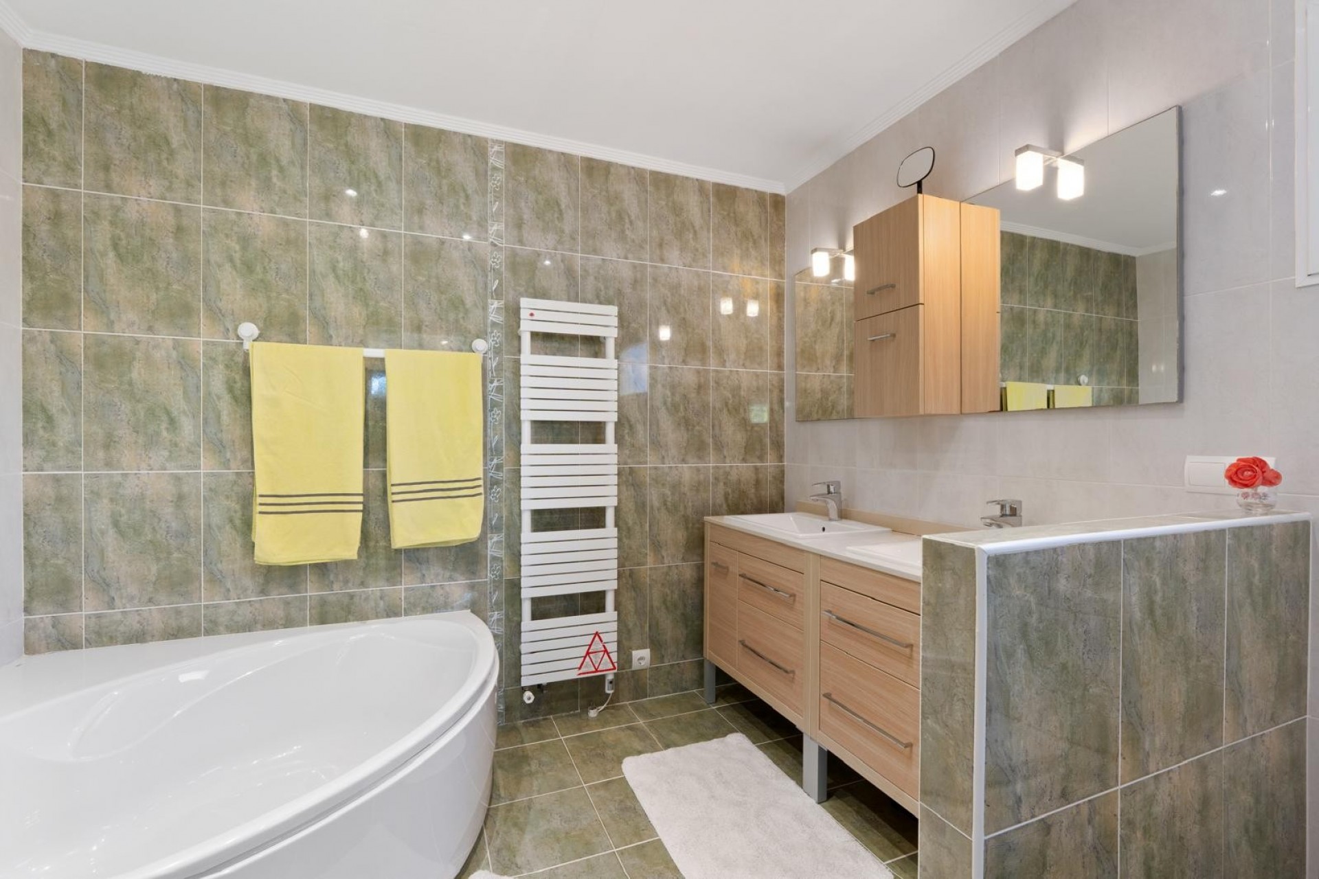 Resale - Villa -
La Nucía