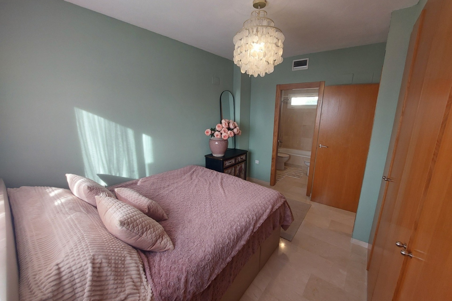 Resale - Villa -
La Nucía