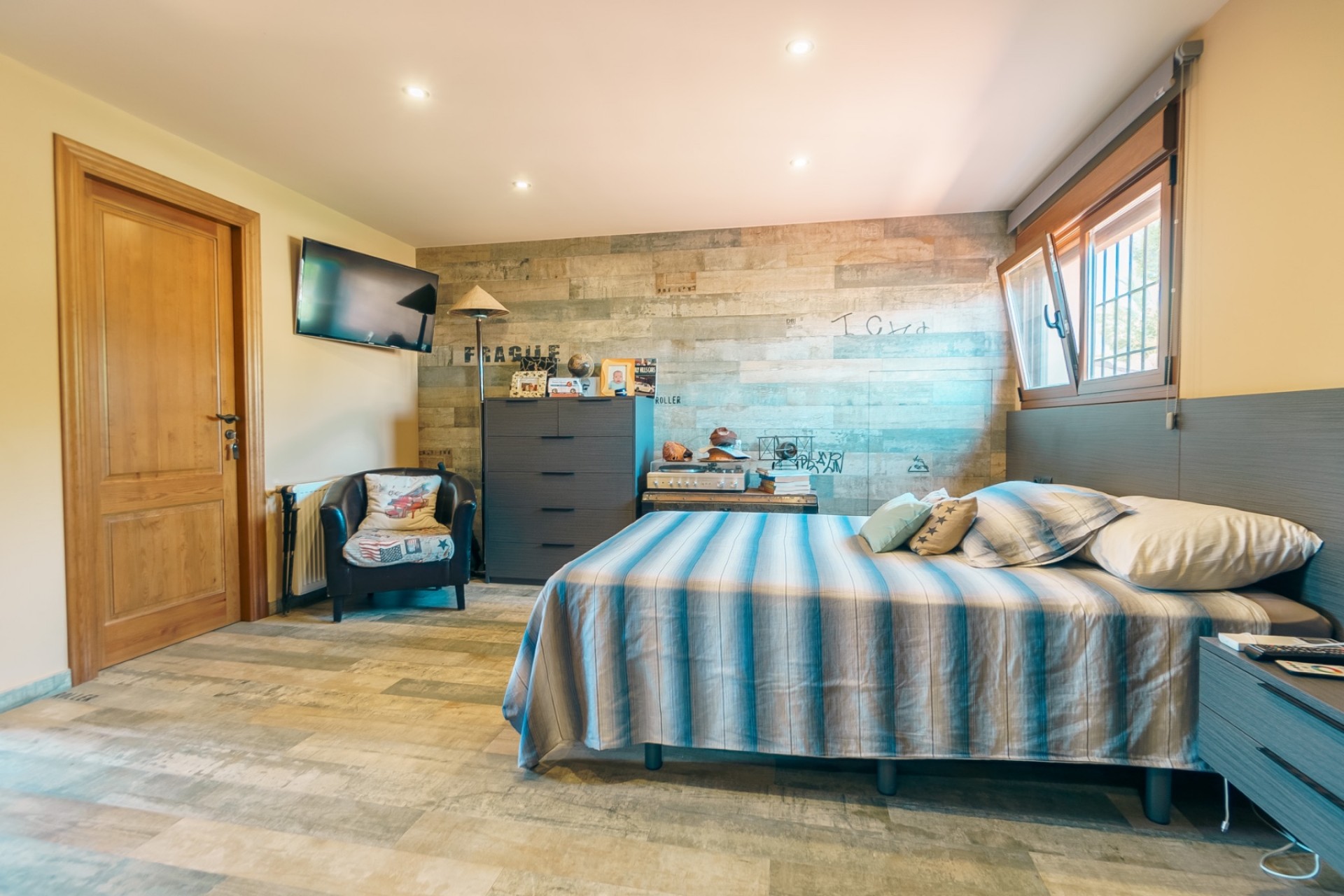 Resale - Villa -
La Nucía