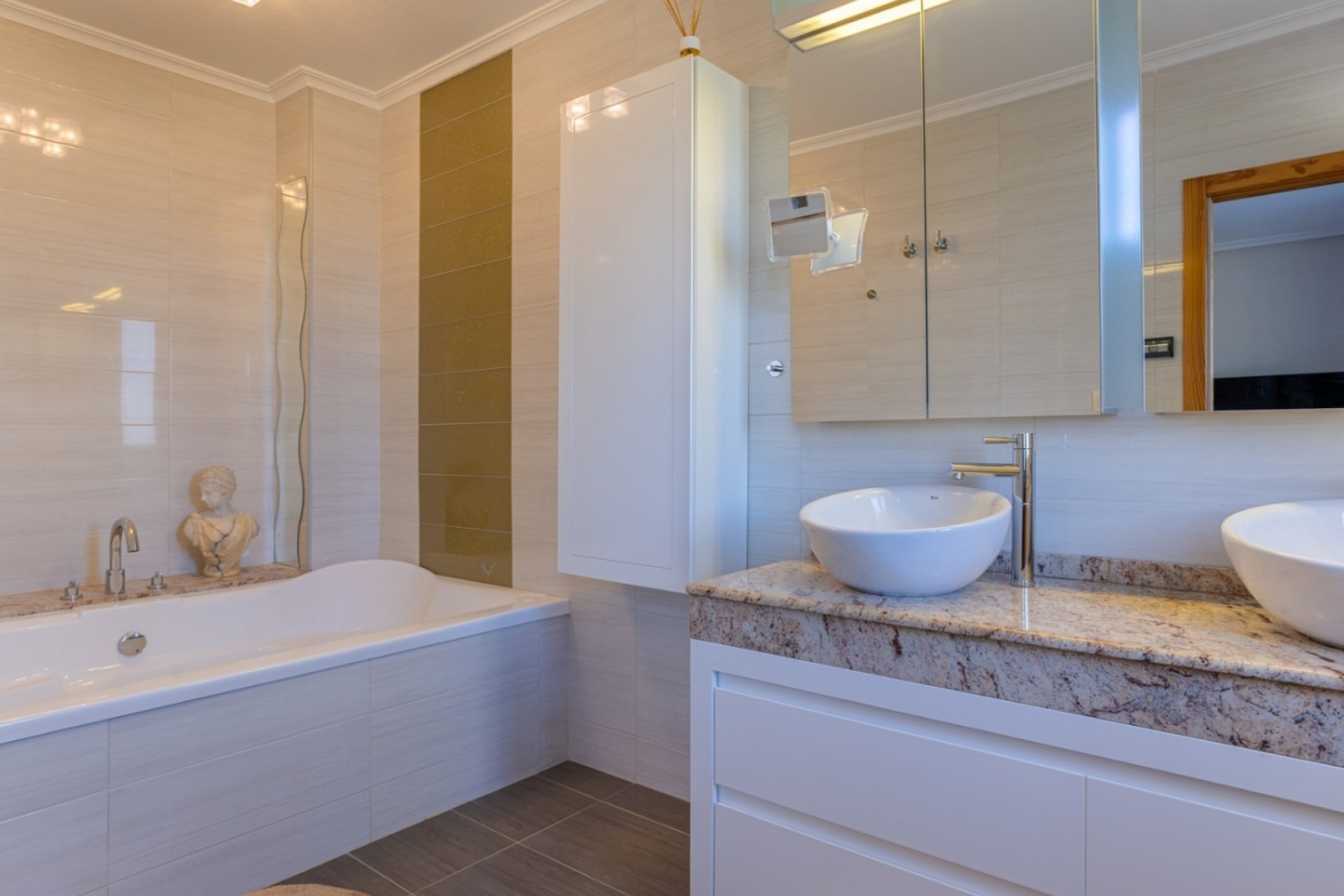 Resale - Villa -
La Zarza