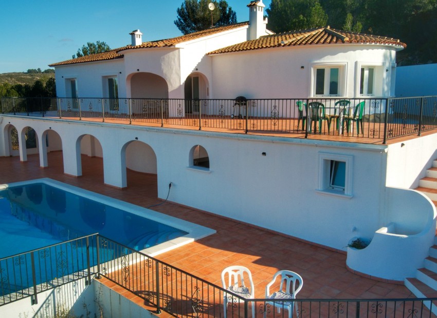 Resale - Villa -
Lliber