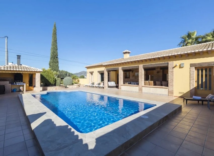 Resale - Villa -
Lliber