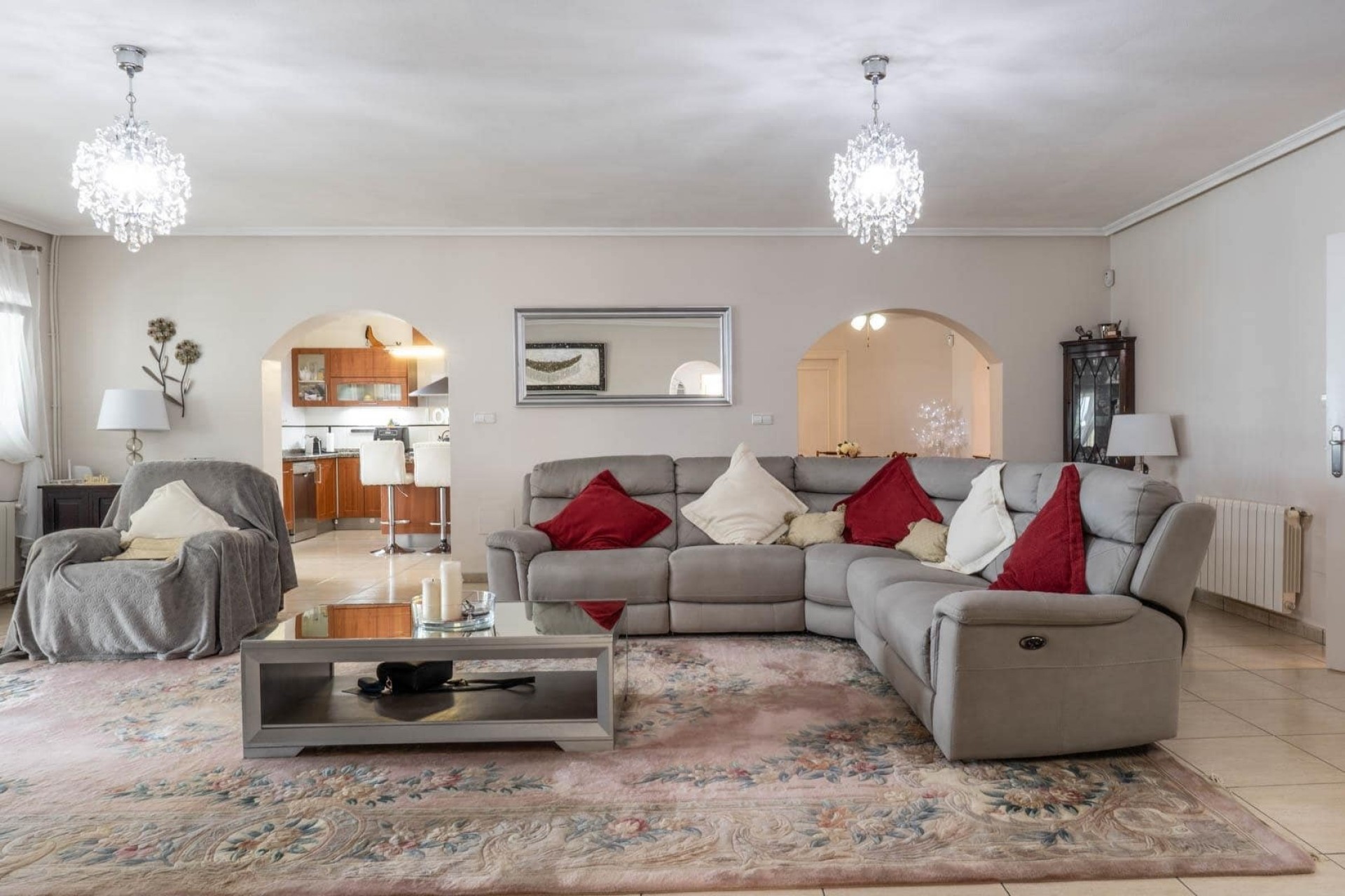 Resale - Villa -
Lo Santiago,