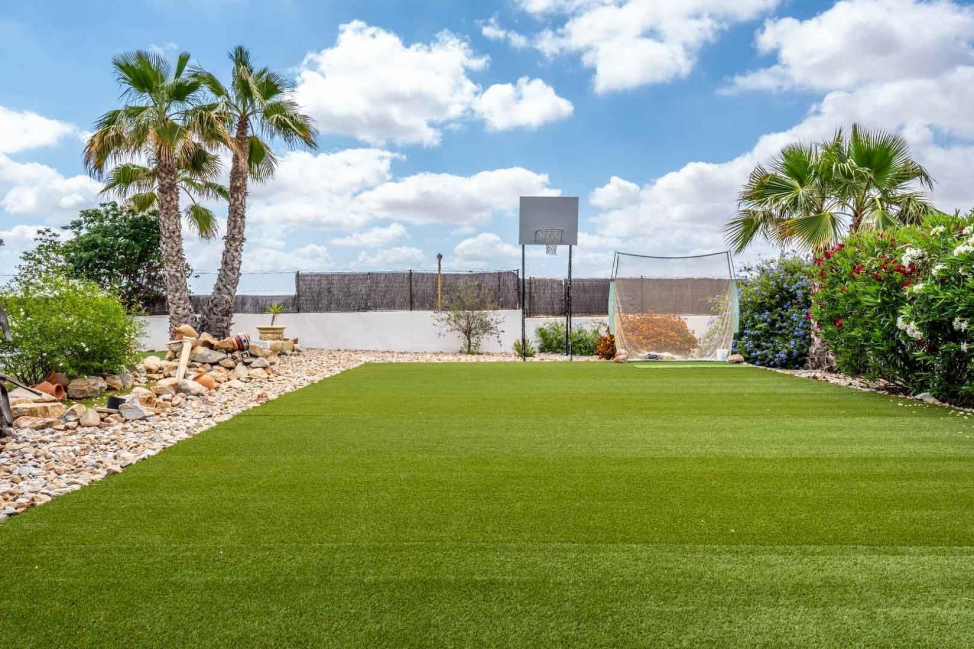 Resale - Villa -
Lo Santiago,