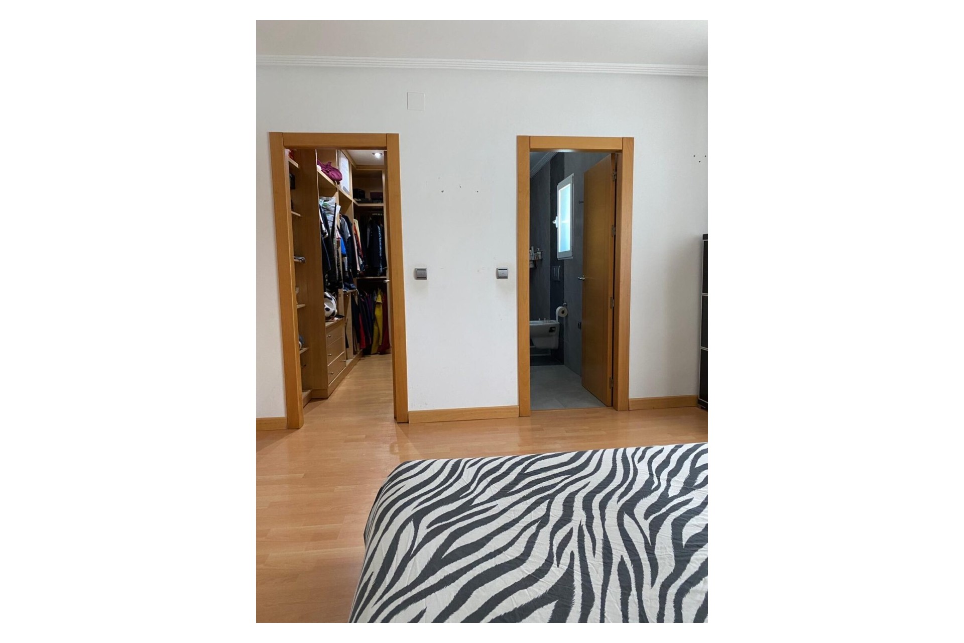 Resale - Villa -
Los Balcones